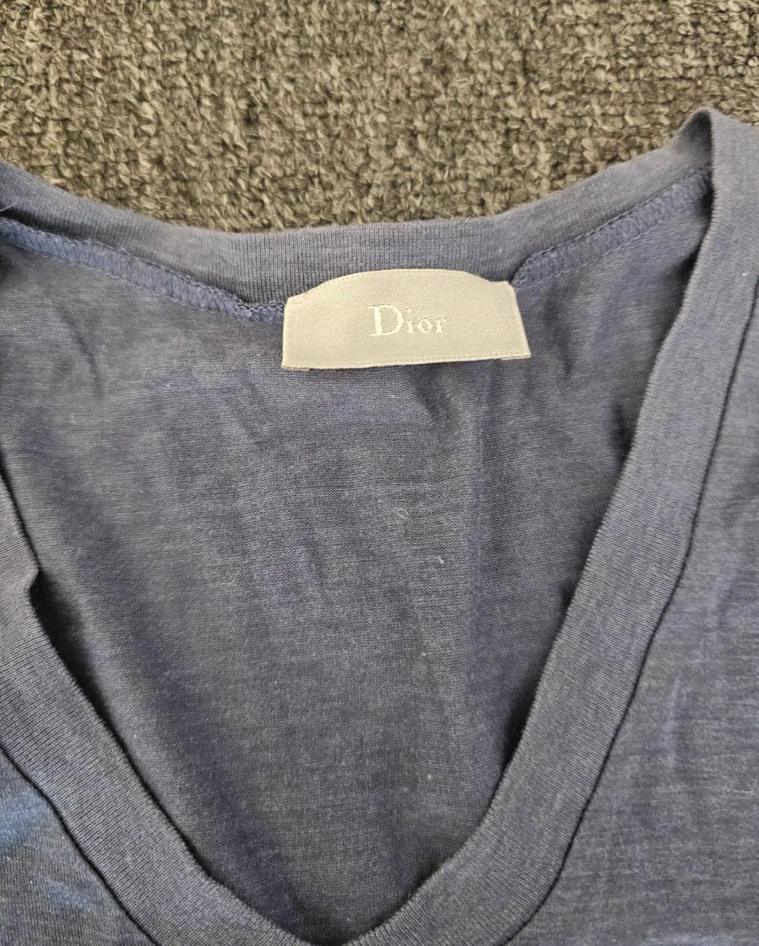 Dior Dior V-neck Short Sleeve T-shirt, Q4 Size US XS / EU 42 / 0 - 4 Thumbnail