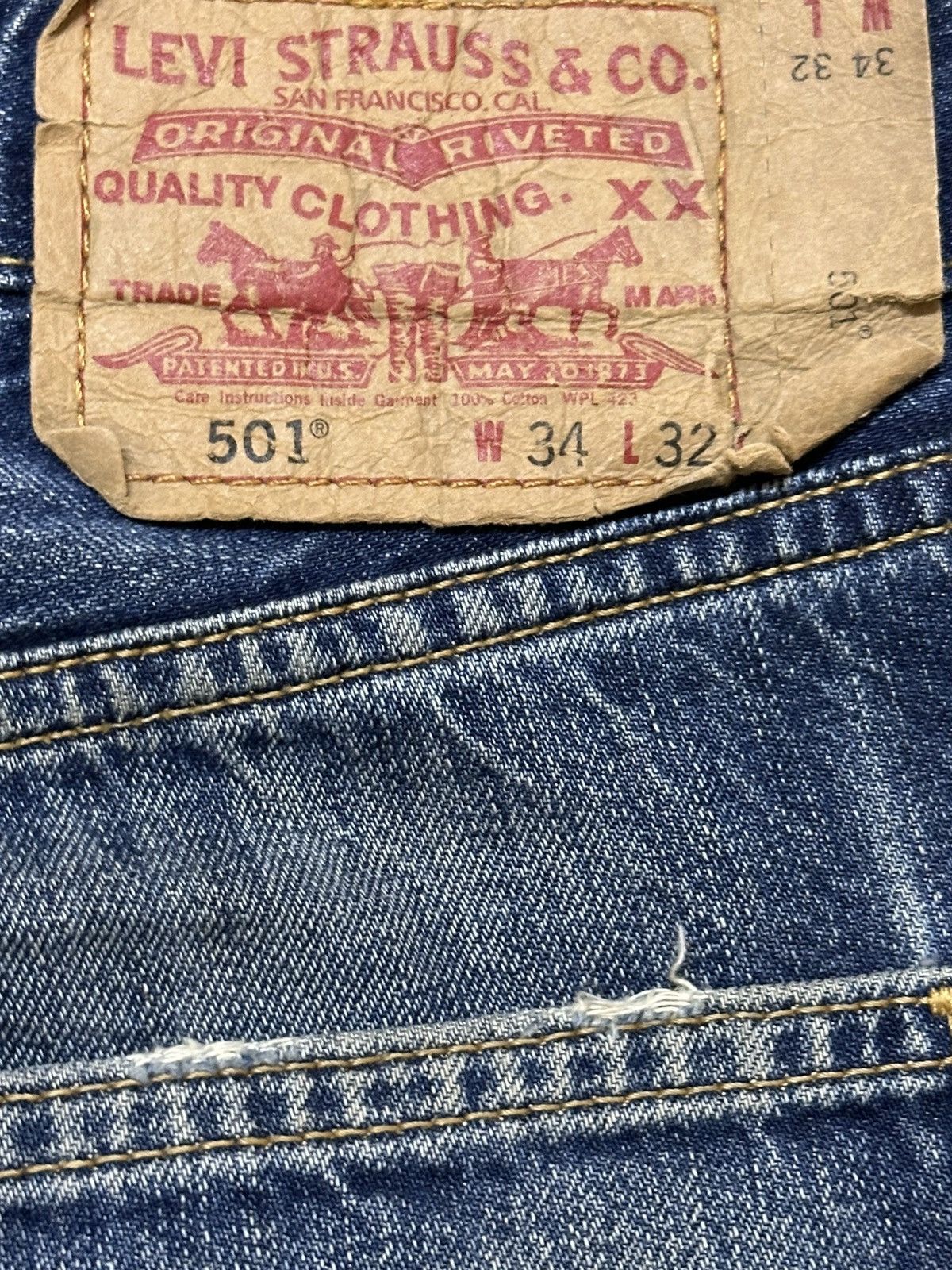 Levi's Vintage Levis 501 Mud Faded Wash Style Loose Jeans Size US 34 / EU 50 - 9 Thumbnail