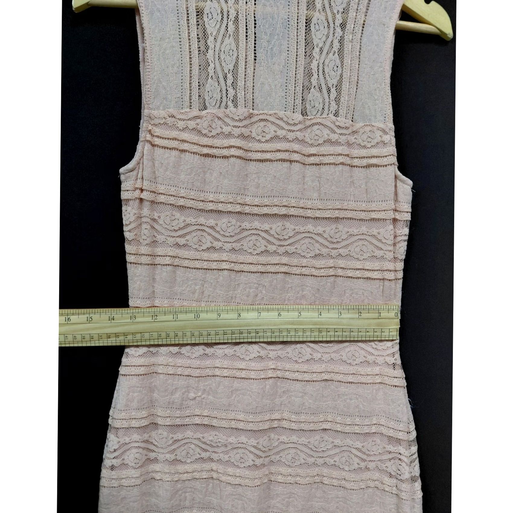 Bebe bebe Lace High Neck Dress Beige Solid Sleeveless Short Women S Dress Black, Beige, White? (Oops) Size 28" / US 6 / IT 42 - 6 Thumbnail