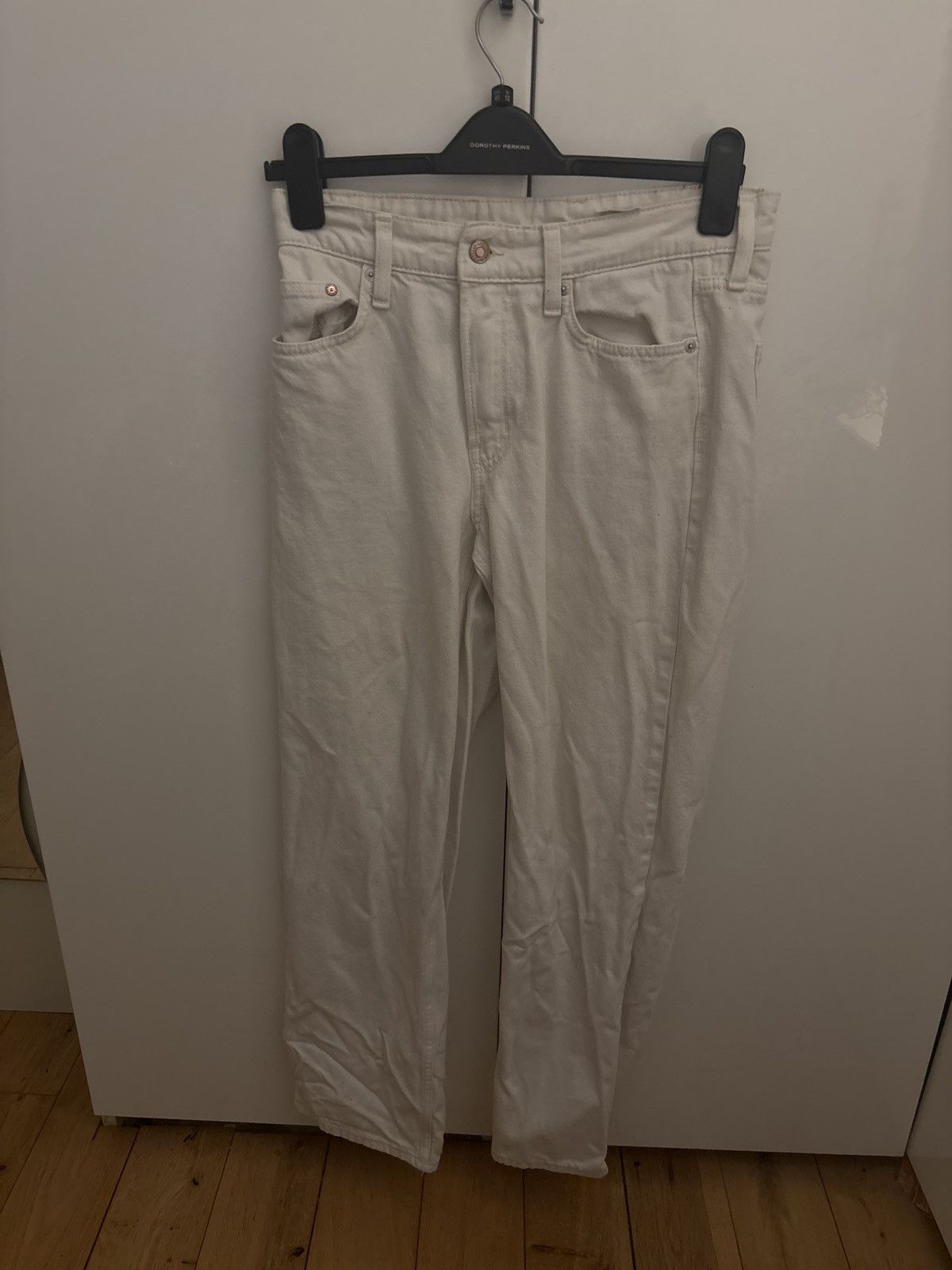 H&M low waisted white jeans Size 27" / US 4 / IT 40 - 1 Preview