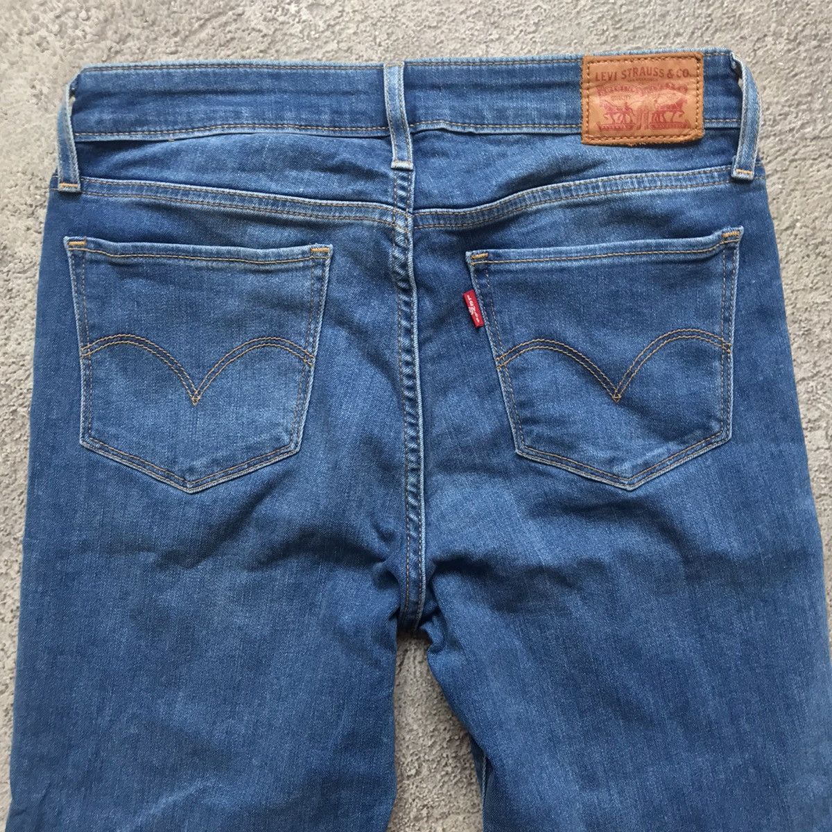 Vintage Vintage 90s Levis Baggy Distressed Thrashed Jeans Grunge 28 Size 28" / US 6 / IT 42 - 6 Thumbnail