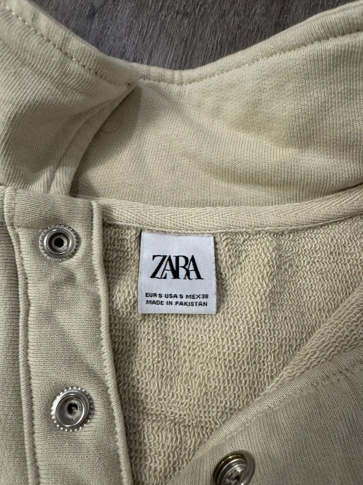 Zara Zara Men's Cream High-Collar Button Up Sweatshirt Small Size US S / EU 44-46 / 1 - 3 Thumbnail