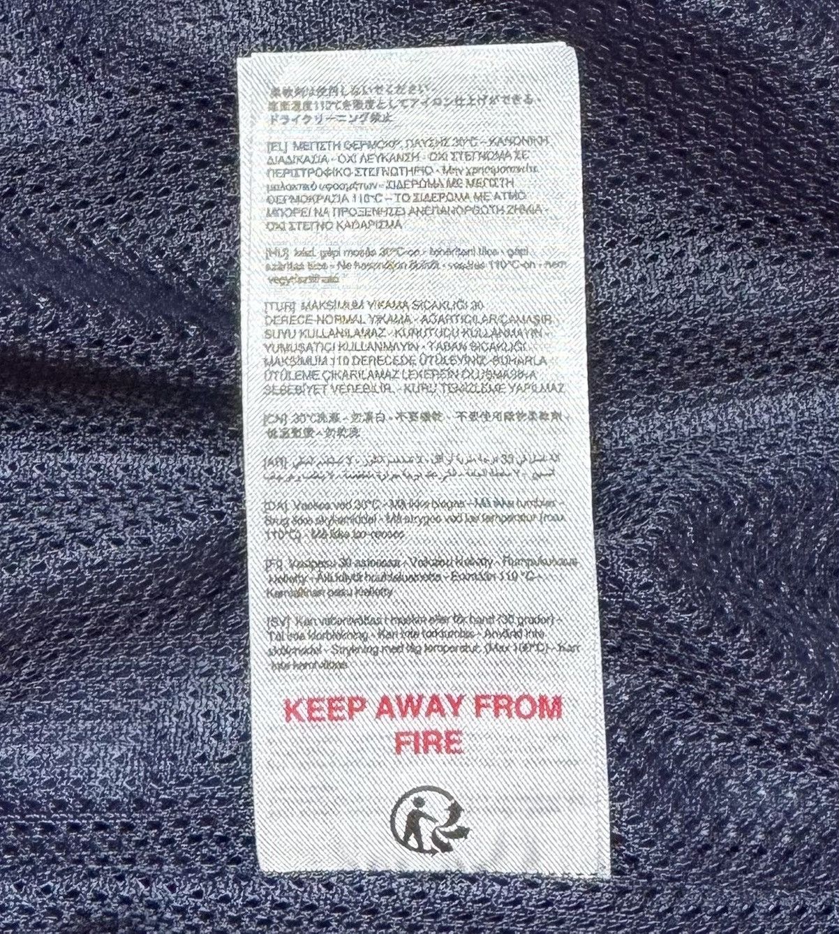 Macron Blackburn Rovers 2022/23 Football Soccer Track Jacket Macron Size US M / EU 48-50 / 2 - 14 Thumbnail