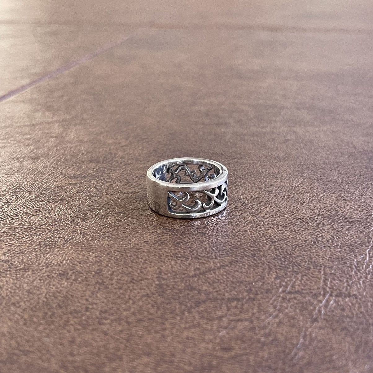 Japanese Brand BLESS .925 Sterling Silver Openwork Arabesque Vine Band Ring Size ONE SIZE - 3 Thumbnail