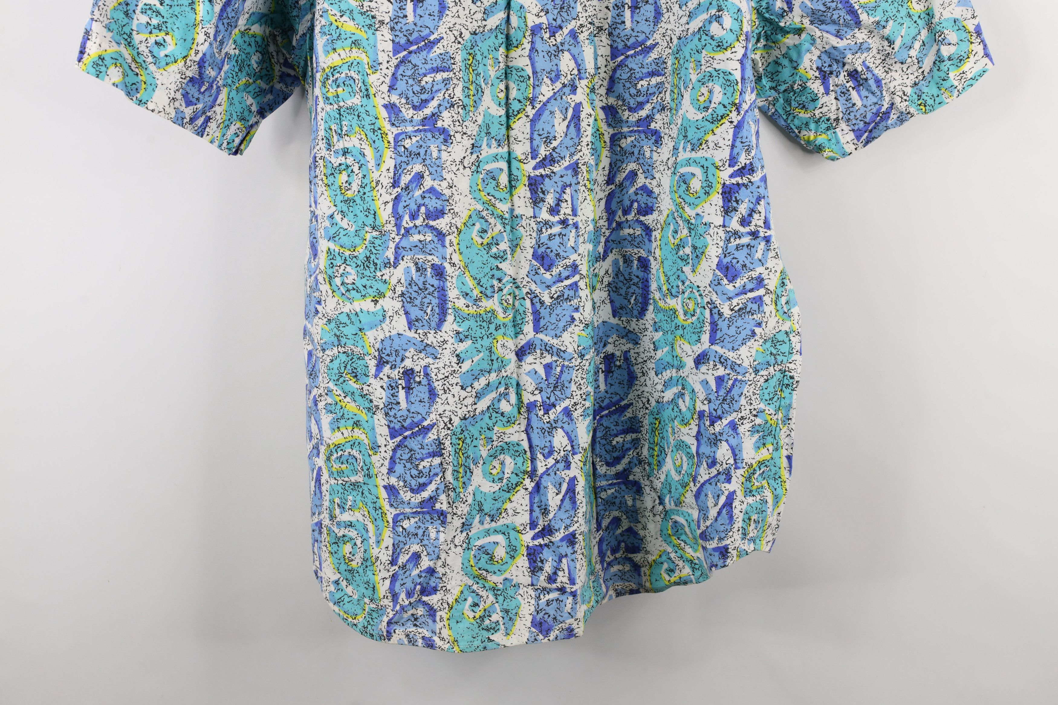Vintage Vintage 90s Streetwear Surfing Hawaiian Button Shirt Size US L / EU 52-54 / 3 - 13 Thumbnail