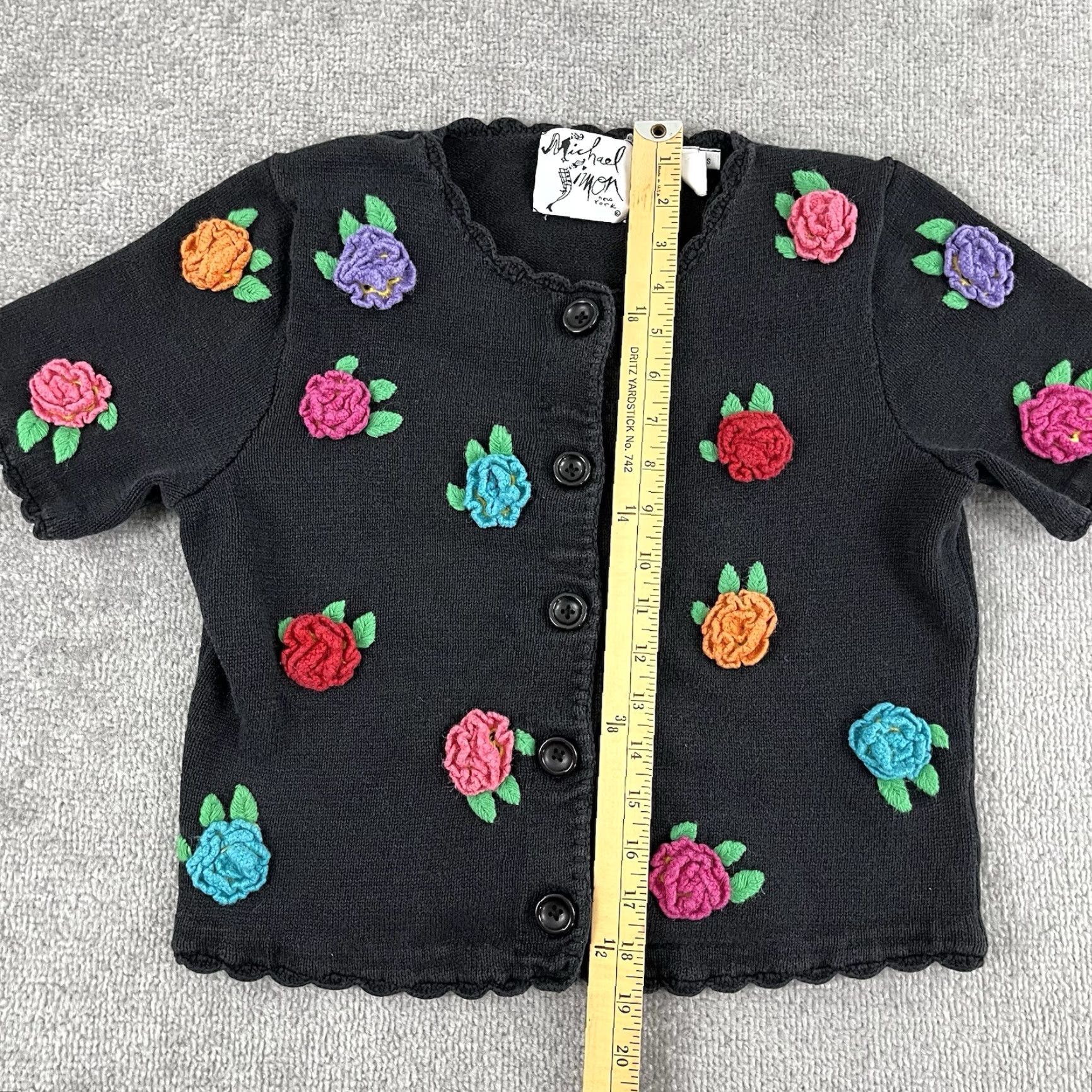 Vintage MICHAEL SIMON Black Floral Knit Cardigan Women's Small Crochet Sweater 90s Retro Size S / US 4 / IT 40 - 3 Thumbnail