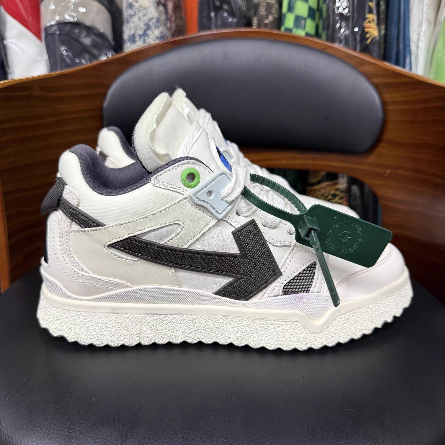 Off-White Off-White OW Arrow White Black Sneakers K15 Size US 9 / EU 42 - 4 Thumbnail