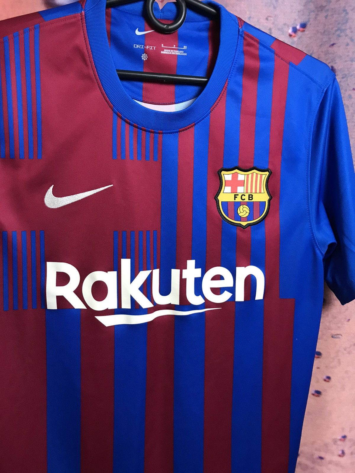 Nike Nike Barcelona streetwear soccer jersey Size US S / EU 44-46 / 1 - 3 Thumbnail