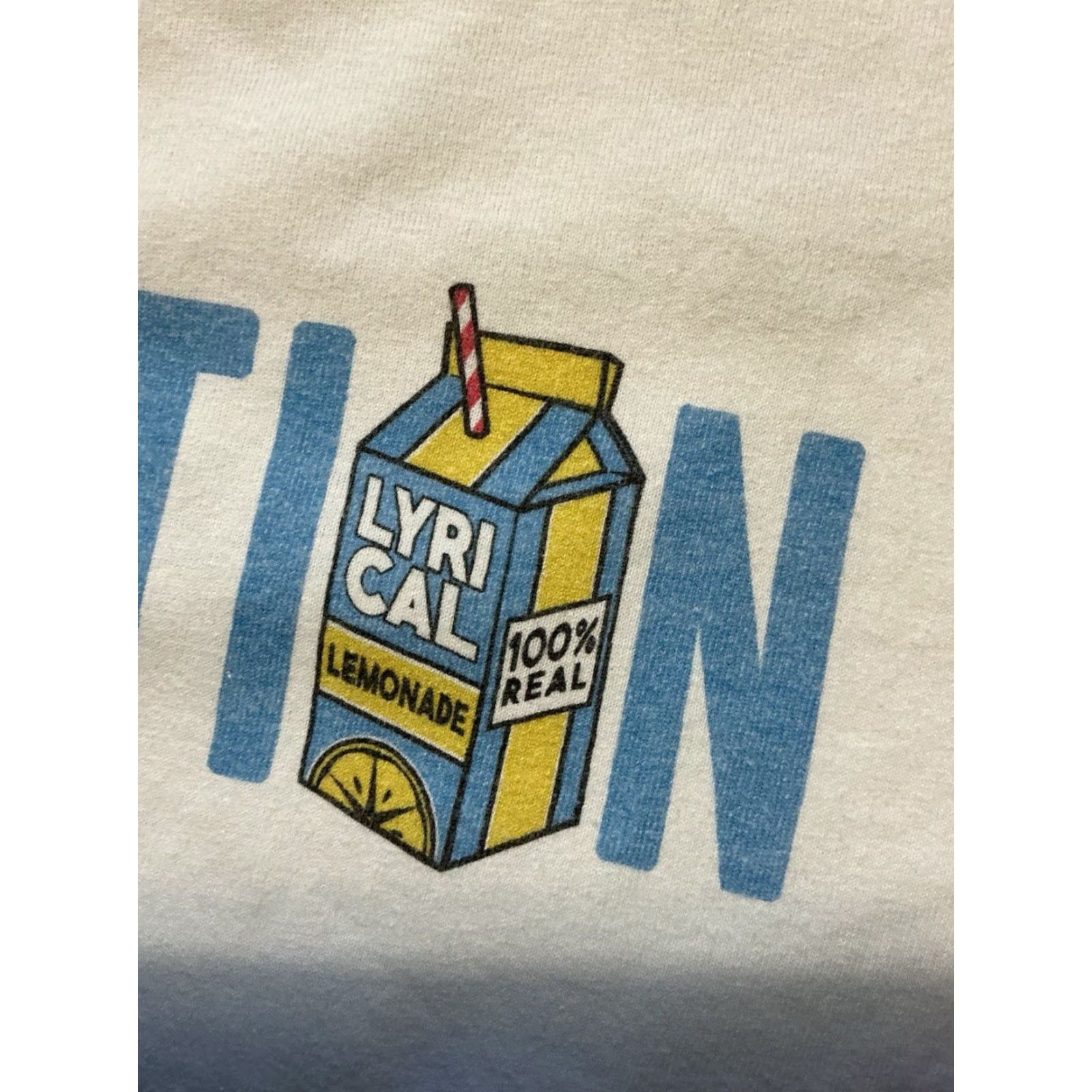 Vintage Lyrical Lemonade X Minions The Rise Of Gru Illumination Graphic White T-Shirt LG Mens Short Sleeve Crewneck - Size US L / EU 52-54 / 3 - 7 Thumbnail