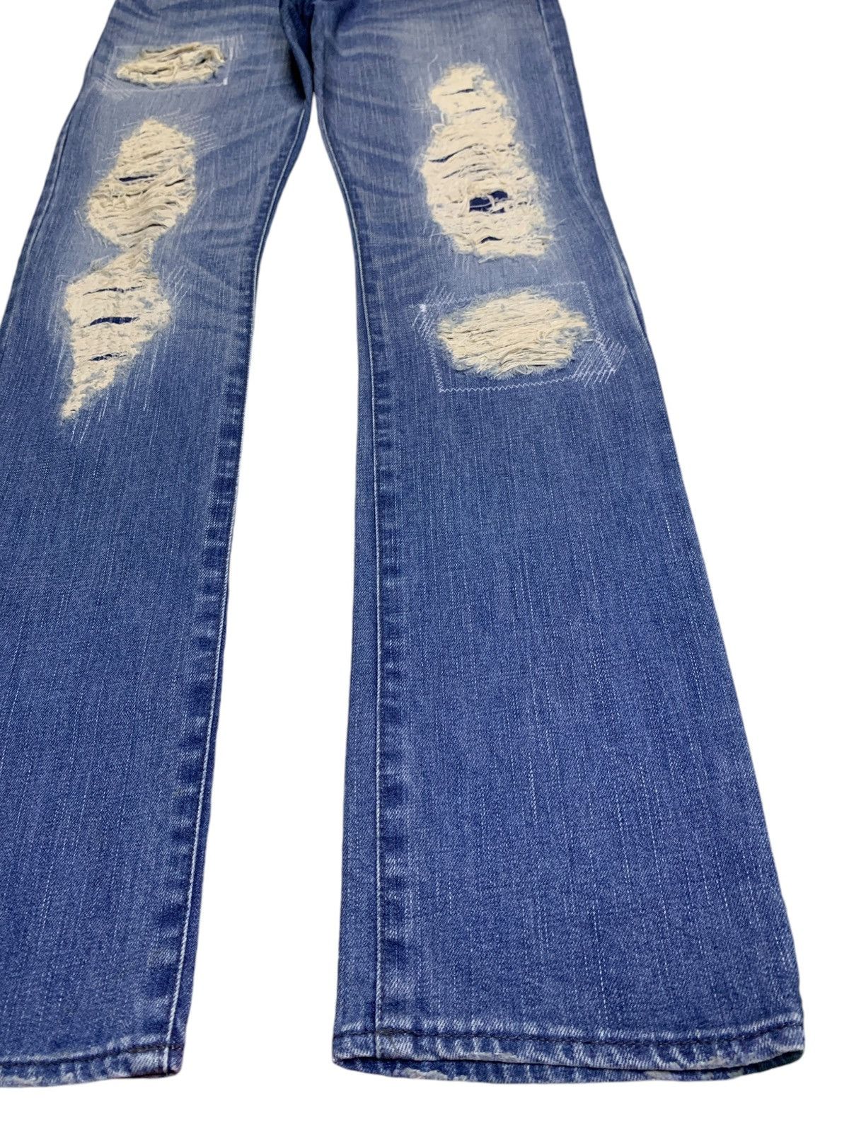 Takeo Kikuchi SALES🔥Vintage Takeo Kikuchi Faded Wash Rip Patched Jeans Size US 31 - 7 Thumbnail