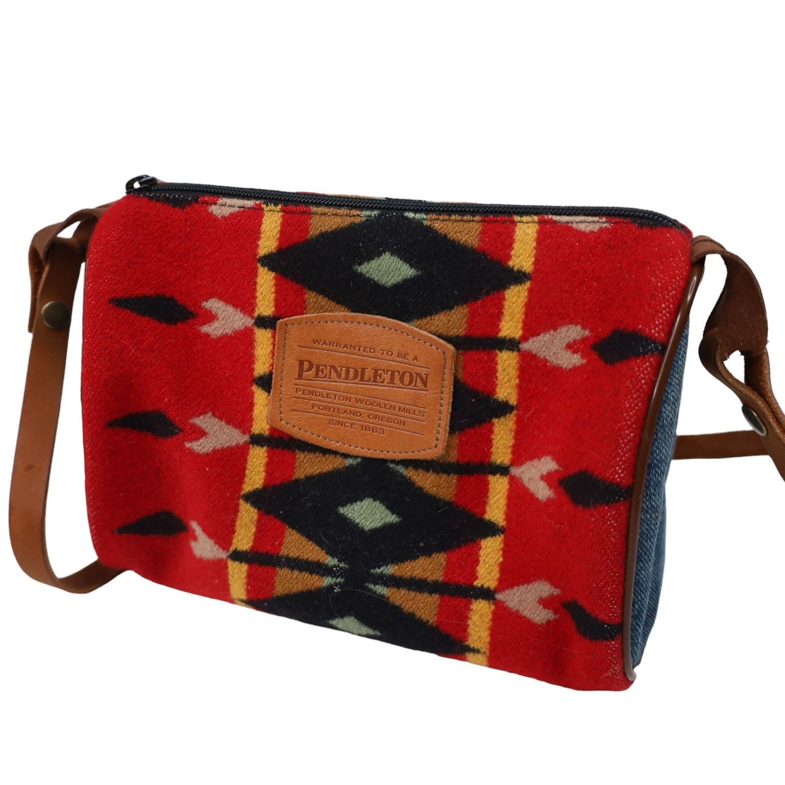Pendleton × Vintage Vintage Pendleton Southwestern Aztec Print %100 Wool Purse Size ONE SIZE - 1 Thumbnail