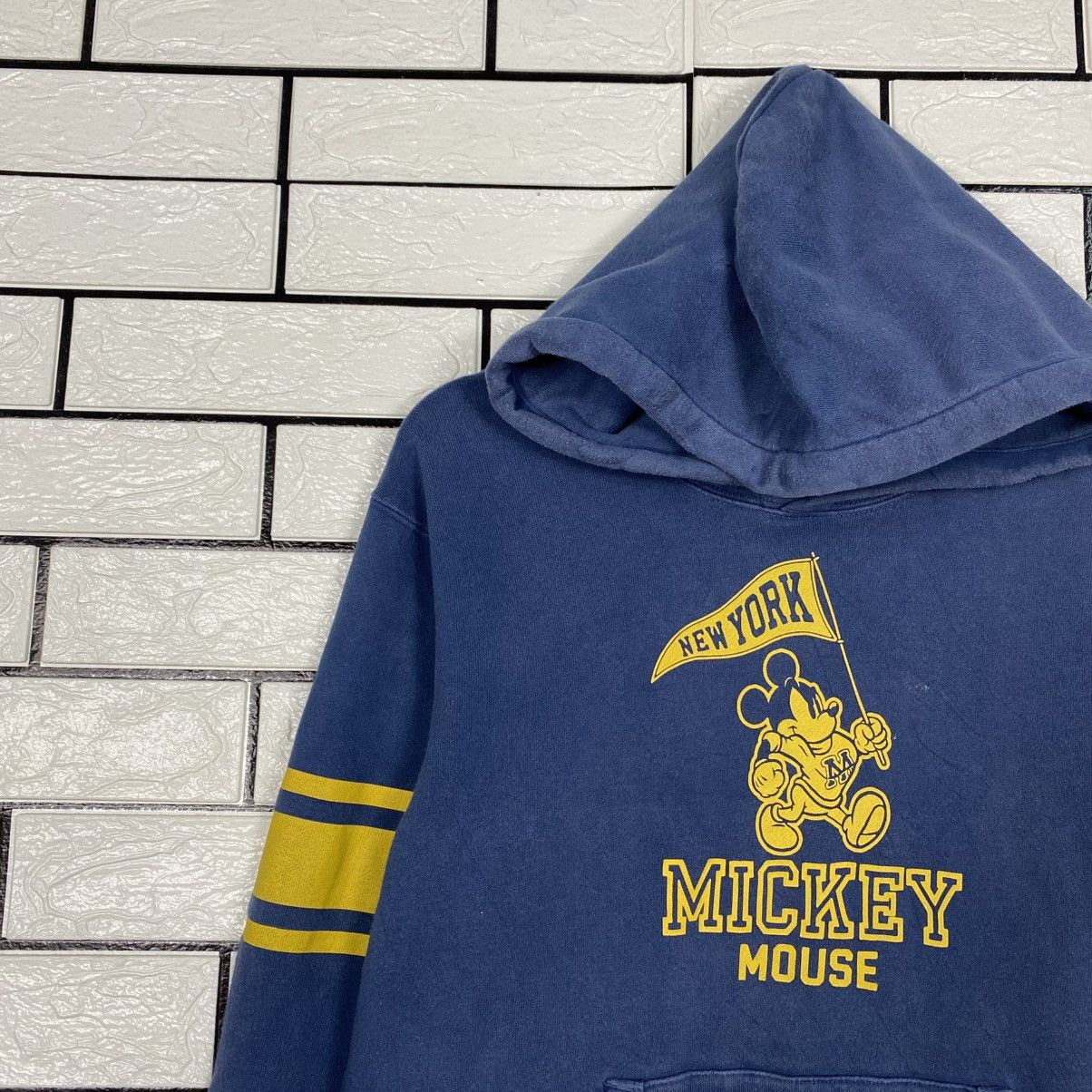 Japanese Brand 📌Vintage Hoodie Mickey Mouse UT Big Logo Number Nine Size US S / EU 44-46 / 1 - 8 Thumbnail