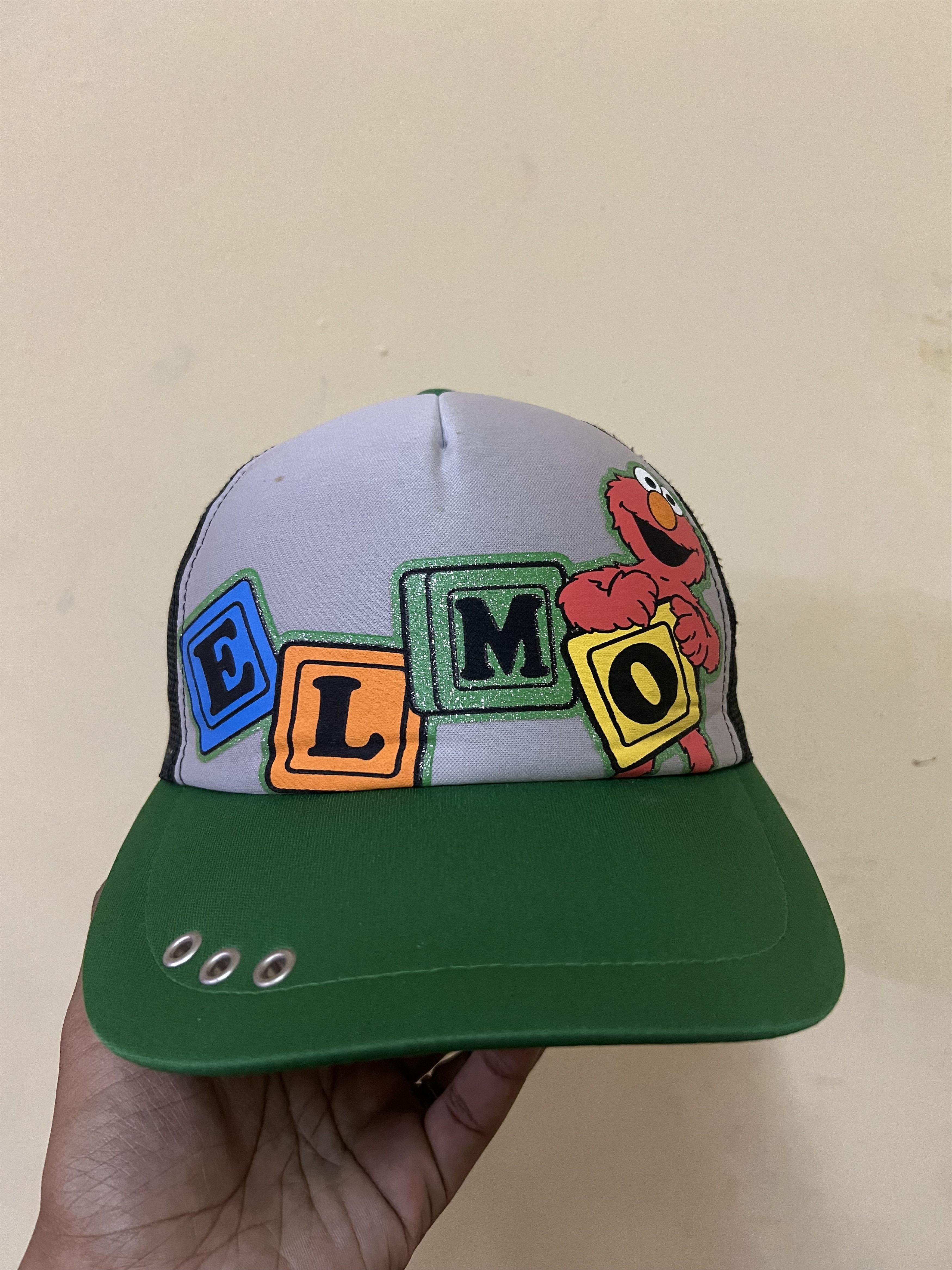 Hat Club Y2K Elmo Sesame Street 2005 Trucker hat Size ONE SIZE - 5 Thumbnail