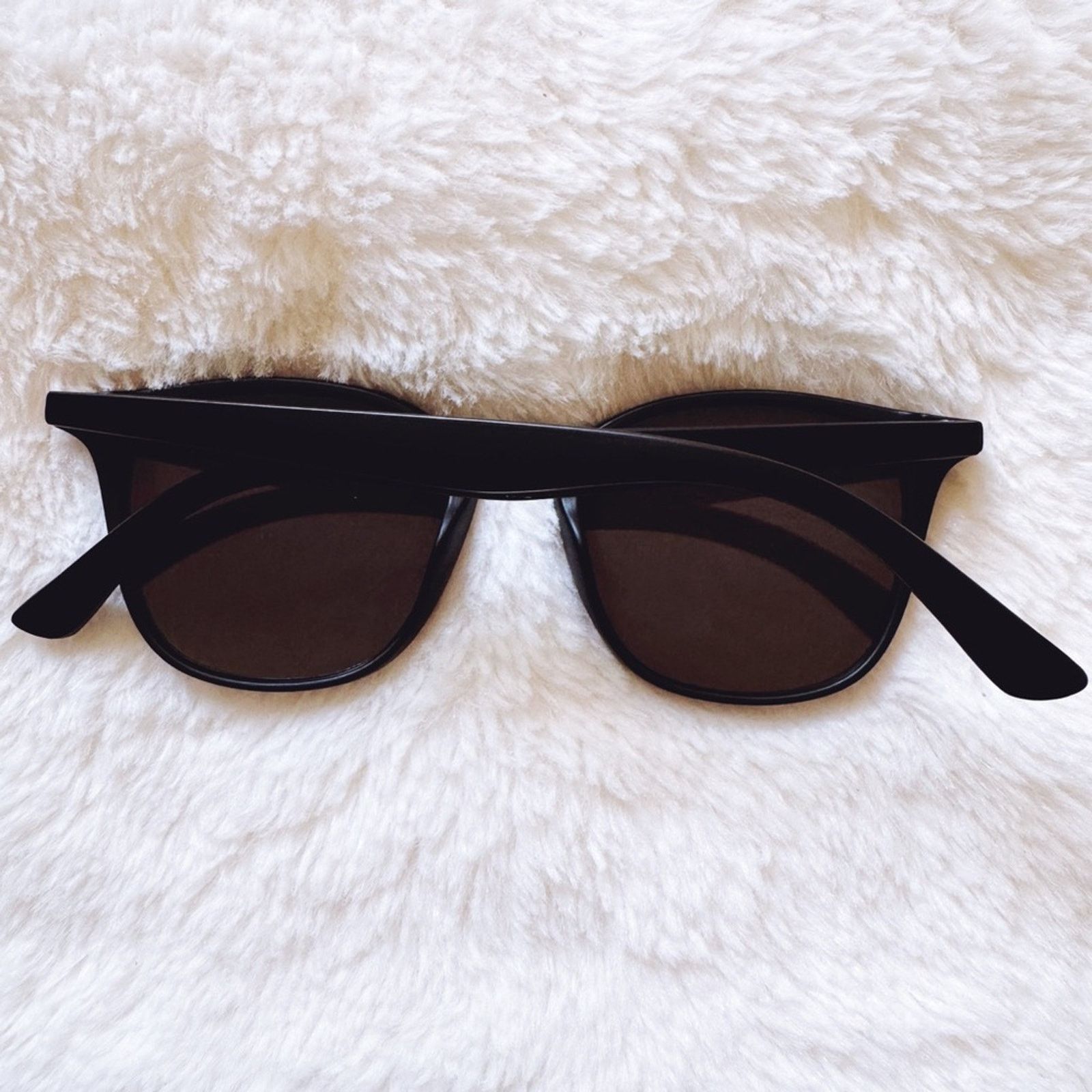 Other Milo Blue Oversized Oval Horn Rims Sunglasses Size ONE SIZE - 14 Thumbnail