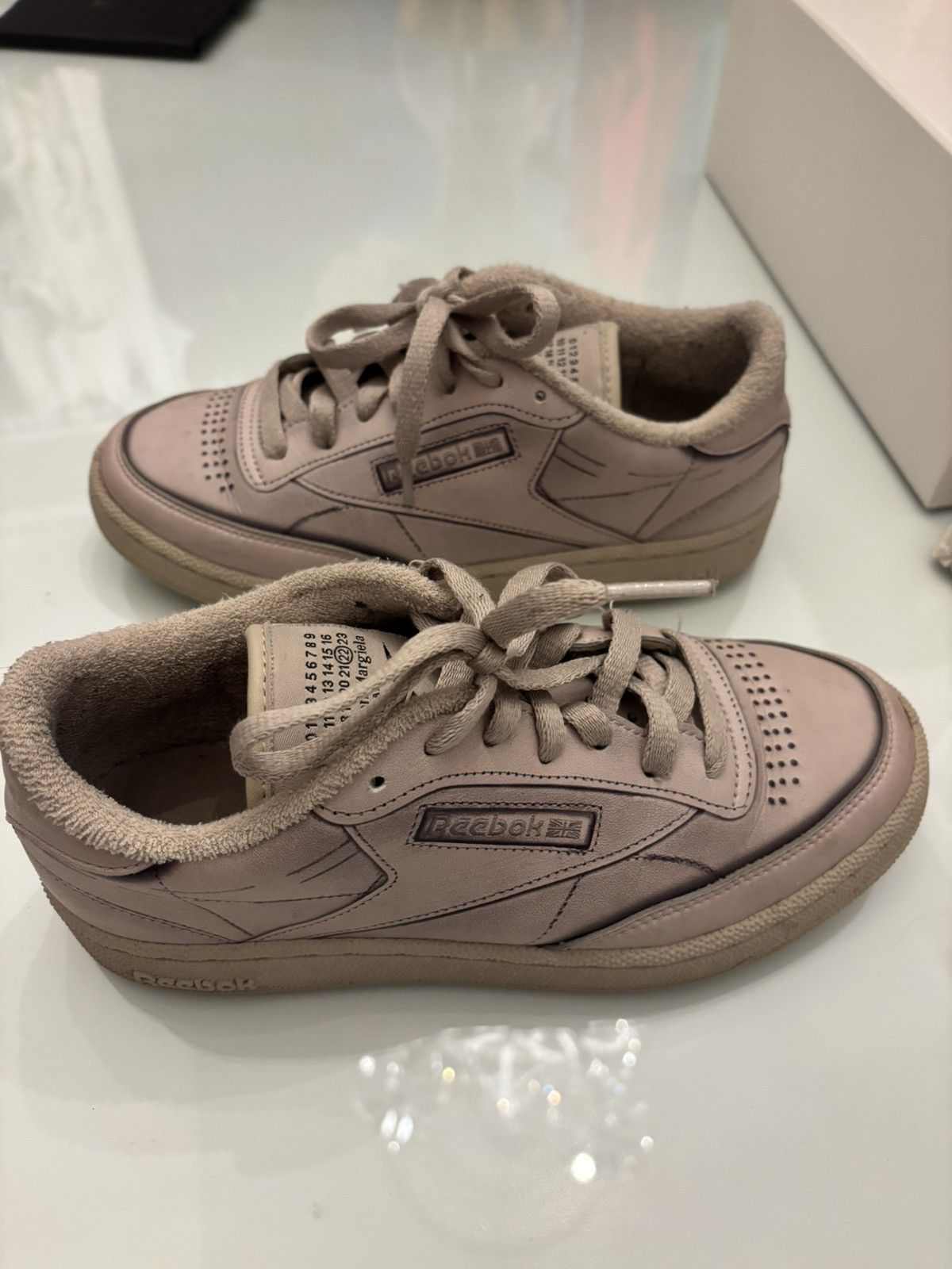 Maison Margiela × Reebok Maison Margiela x Reebok Size US 5 / EU 37 - 3 Thumbnail