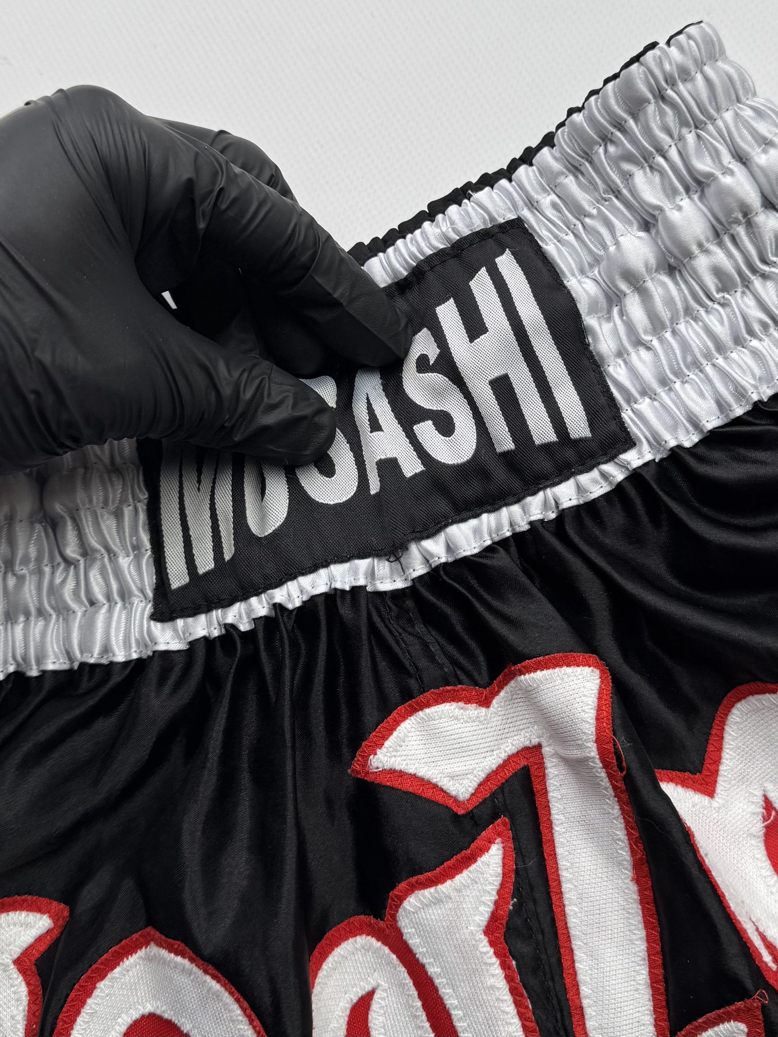 Japanese Brand Vintage Muay Thai Shorts (145) Size US 30 / EU 46 - 4 Thumbnail