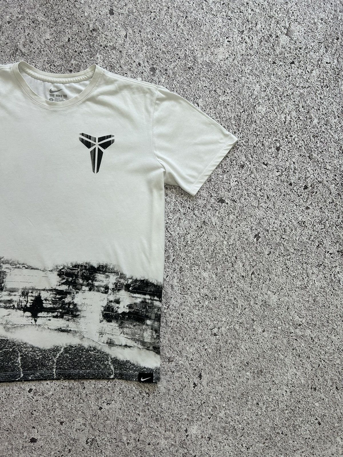 Nike × Vintage Vintage Nike Kobe Bryant AOP Double Sided Dir Fit T-Shirt Size US L / EU 52-54 / 3 - 5 Thumbnail