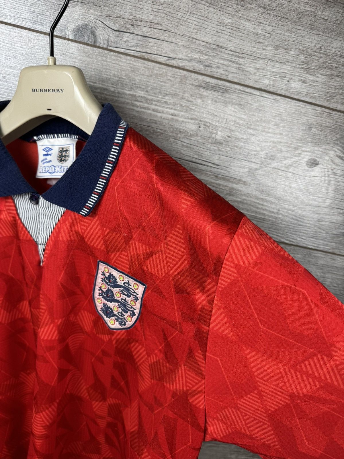 Umbro ARCHIVE RARE ENGLAND 1990-1992 ORIGINAL VTG JERSEY Size L Size US L / EU 52-54 / 3 - 16 Thumbnail