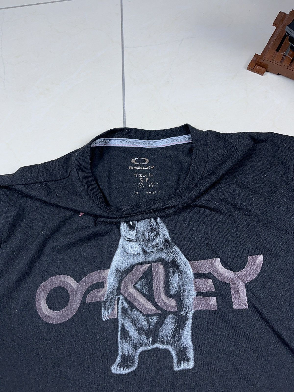 Oakley ➕ Oakley tech t-shirt chillin bear gorpcore y2k style Size US S / EU 44-46 / 1 - 2 Thumbnail