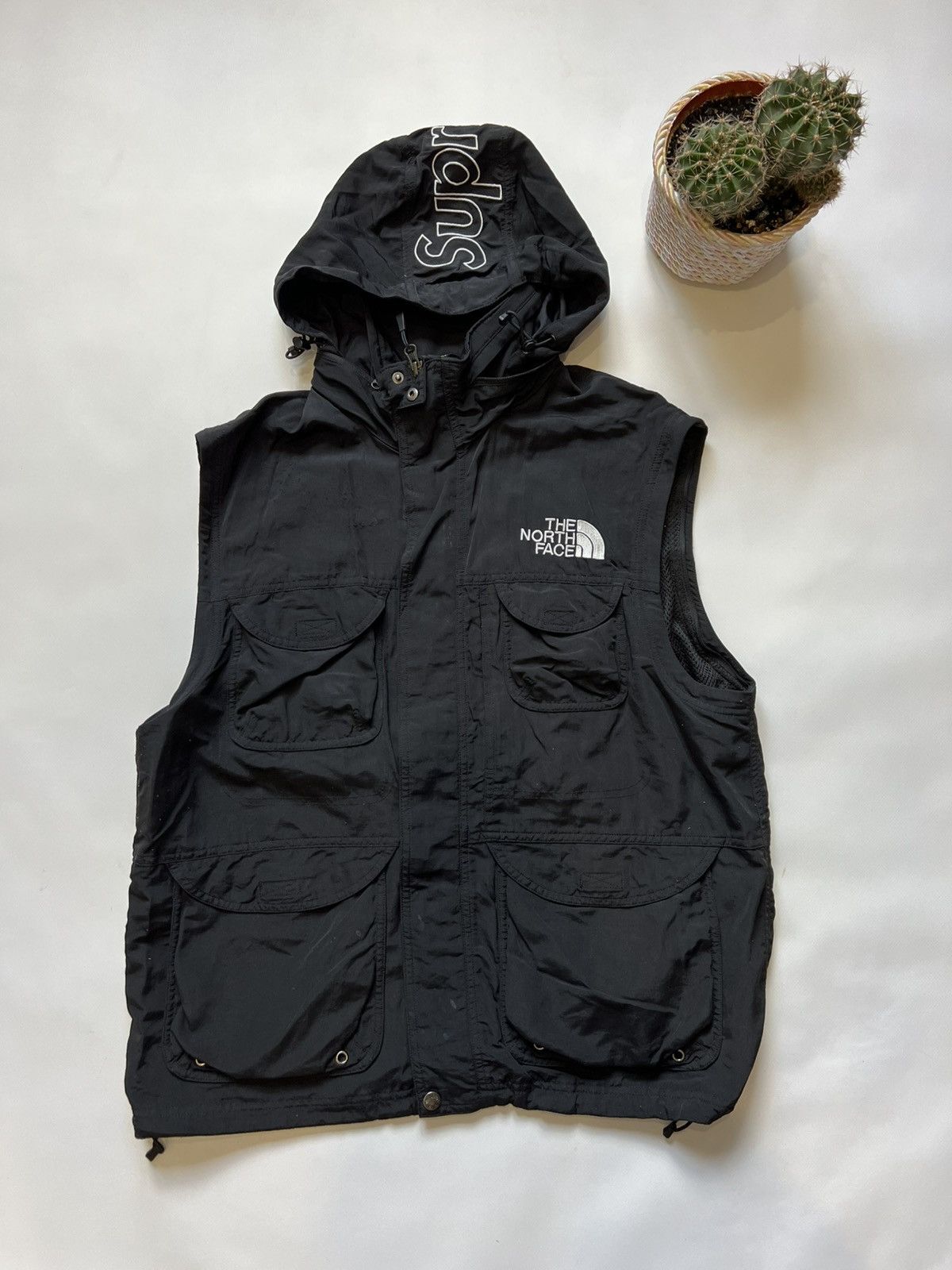 Supreme×THE NORTH FACE Cargo Vest Supreme The North Face Cargo Vest (SS20) - $168