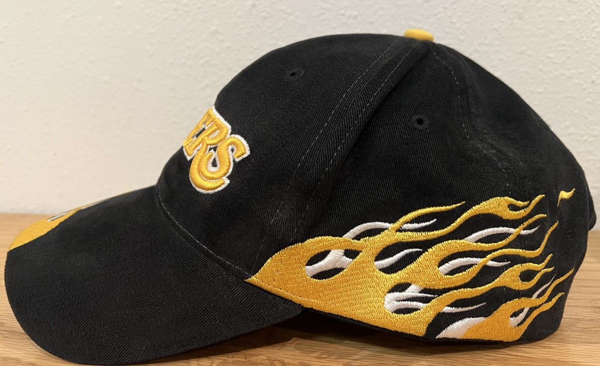 NBA × Vintage Vintage Lakers Flame Drew Pearson Hat Size ONE SIZE - 2 Thumbnail