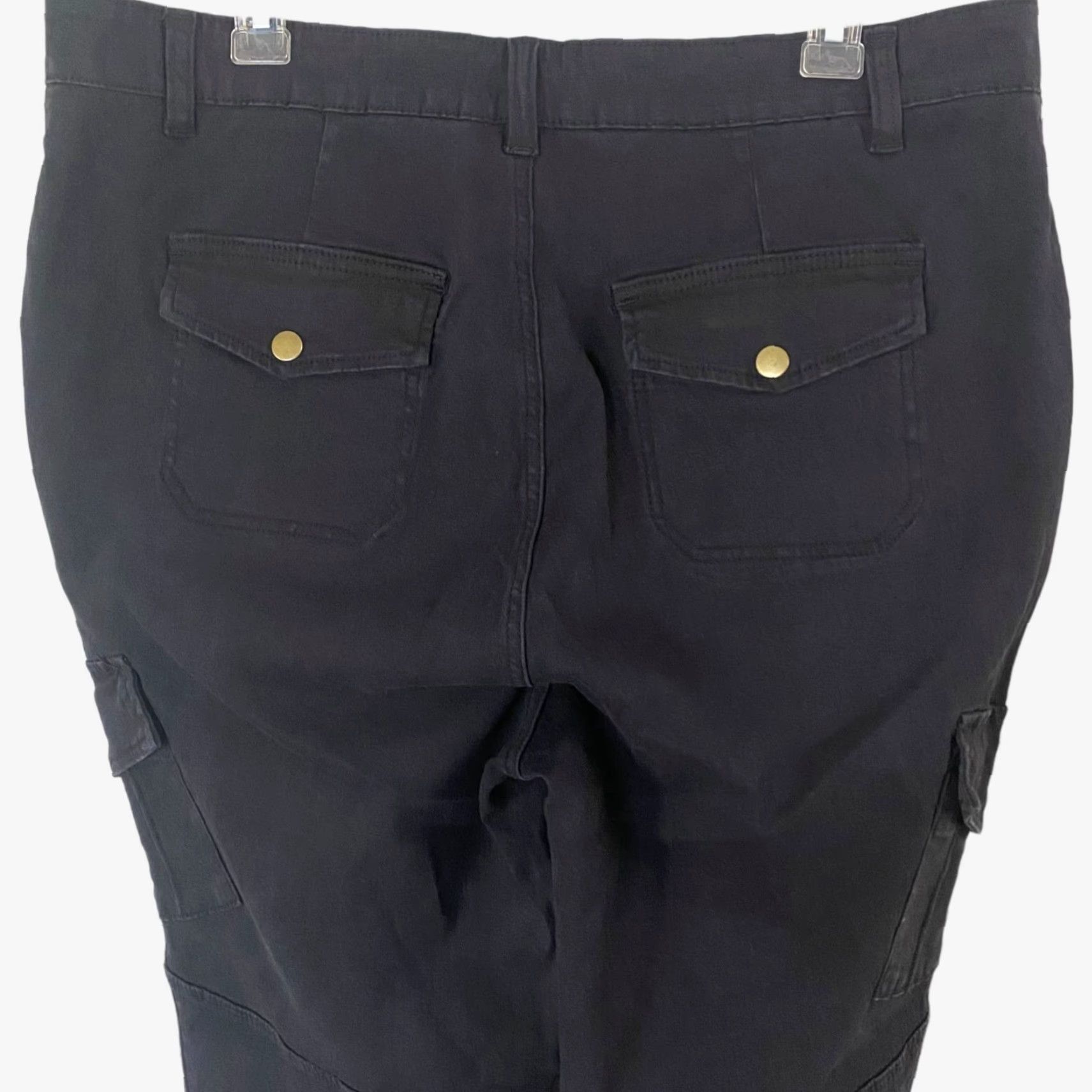 Vintage ModCloth Portland Skinny Utility Cargo Pants Womens Plus Size 1X Black Ankle-Zip Cargo Pockets 98% Cotton 2% Spandex Zip Fly Womens Plus Size 1X Size 40" / US 18 - 6 Thumbnail