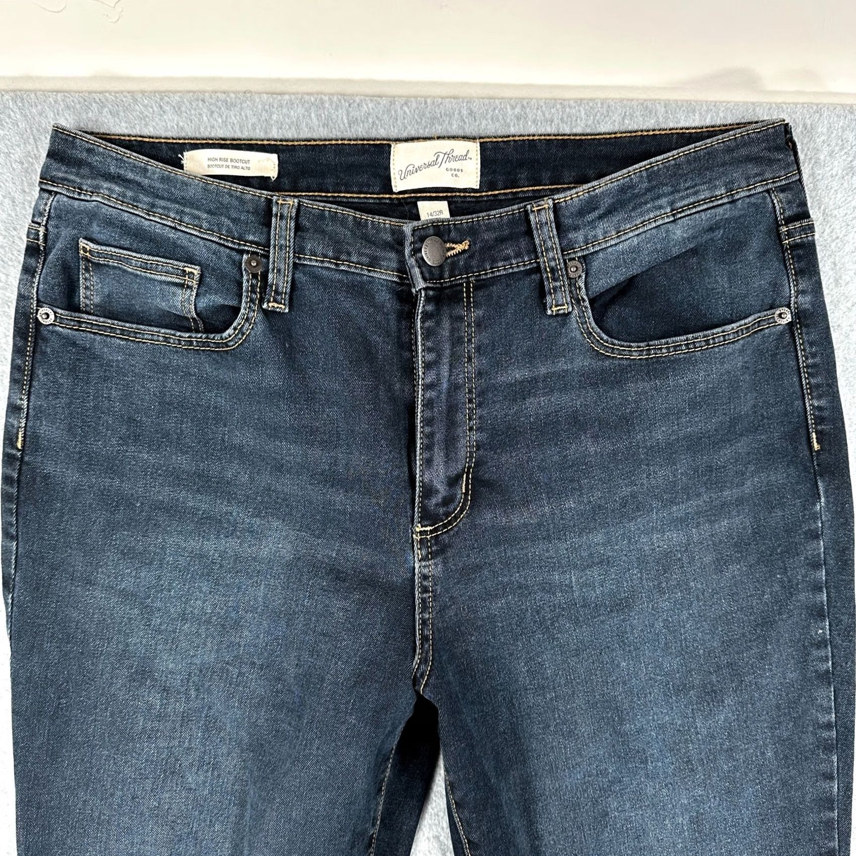 Vintage VINTAGE NOT Vintage? No. Universal Thread Bootcut Jeans Blue Women's 14/32R High Rise Medium Wash Pockets Size 36" / US 14 / IT 50 - 3 Thumbnail