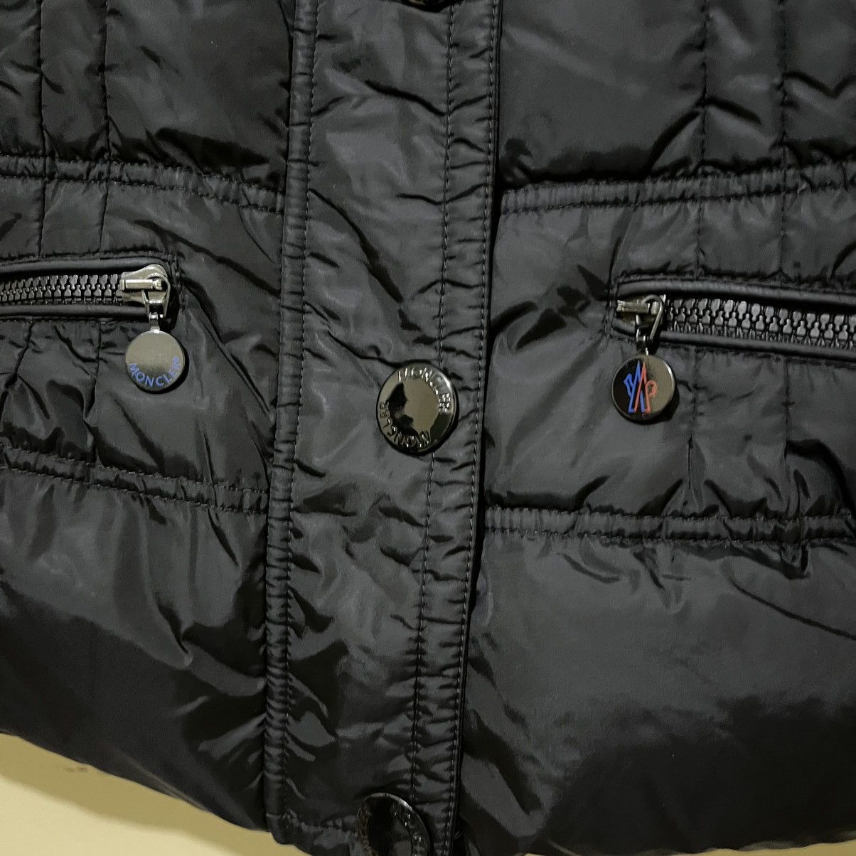Moncler MONCLER - VOSGES DOUBLE COLLAR DOWN JACKET Size XS / US 0-2 / IT 36-38 - 12 Thumbnail