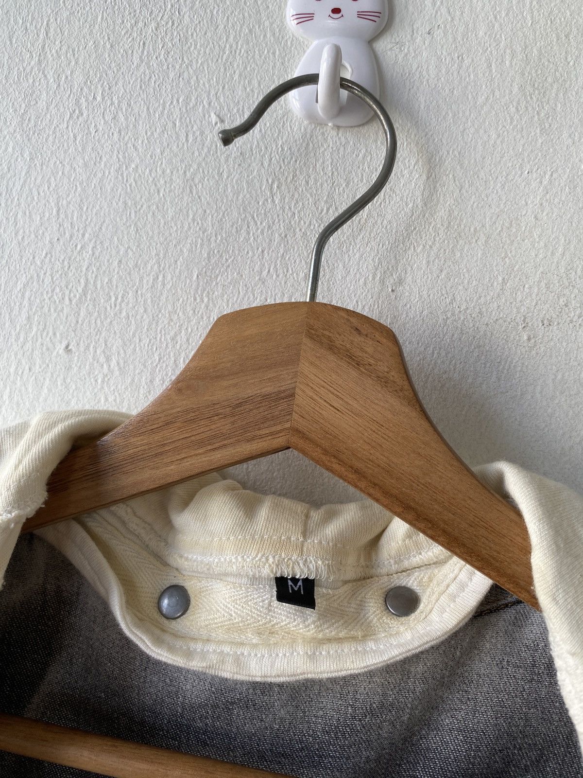In The Attic × Japanese Brand In The Attic Removable Hoodie Design Distressed Shirt Size US M / EU 48-50 / 2 - 17 Thumbnail