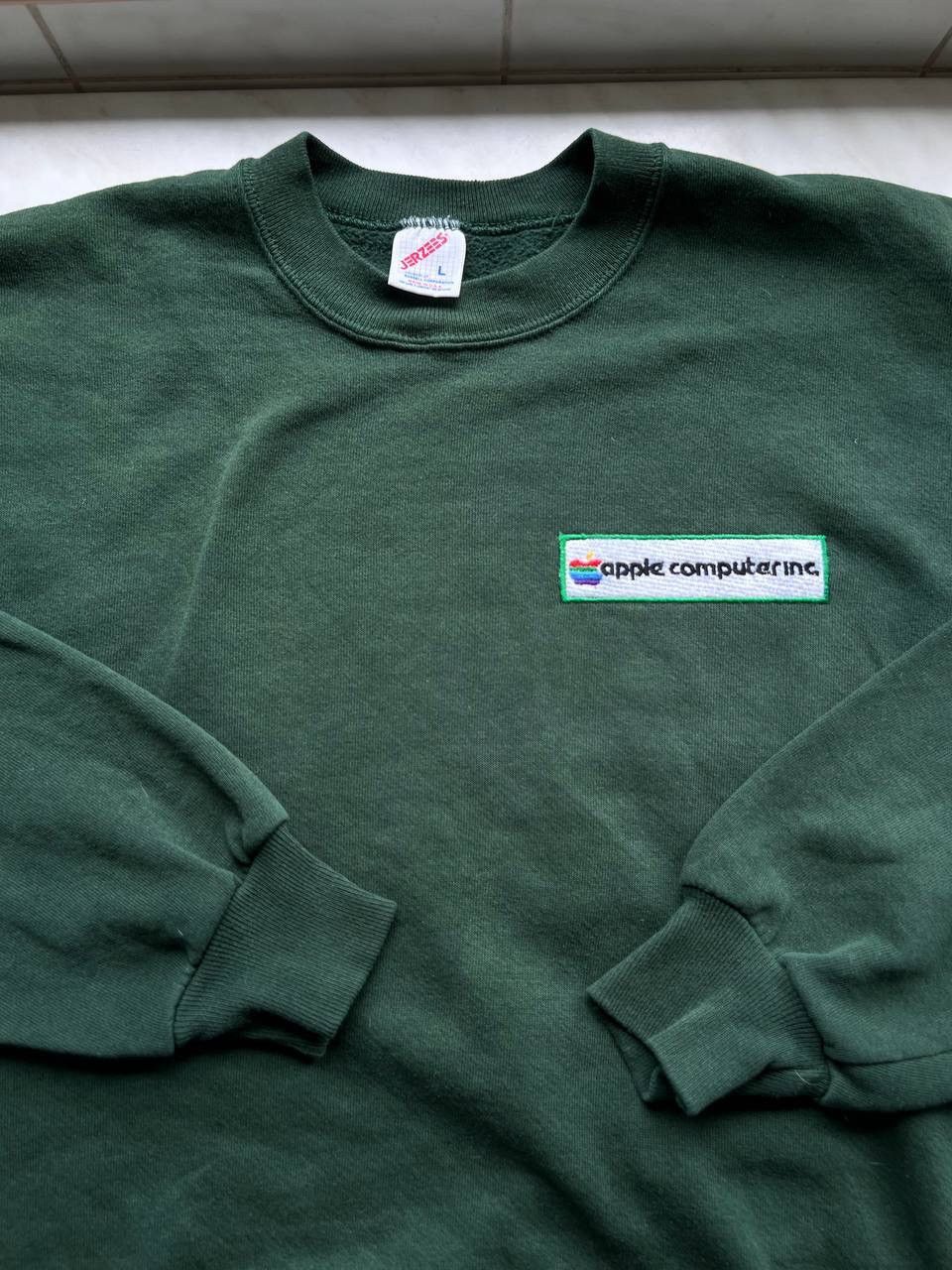 Apple Vintage 90s Apple Computer Sweatshirt Crewneck Rainbow Logo Size US M / EU 48-50 / 2 - 1 Thumbnail