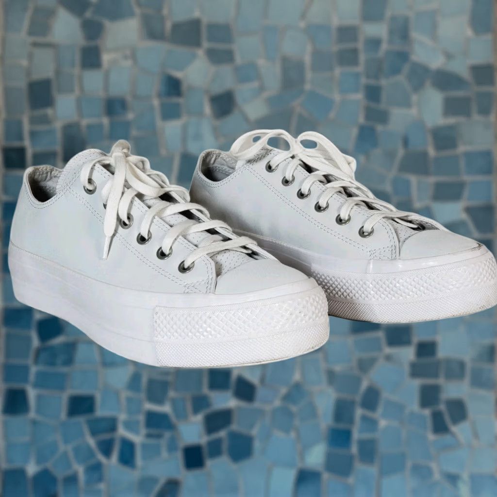 Converse Converse CTAS Lift Platform Sneaker 569104C Photon Dust White Women's US 10 Size US 10 / IT 40 - 1 Thumbnail