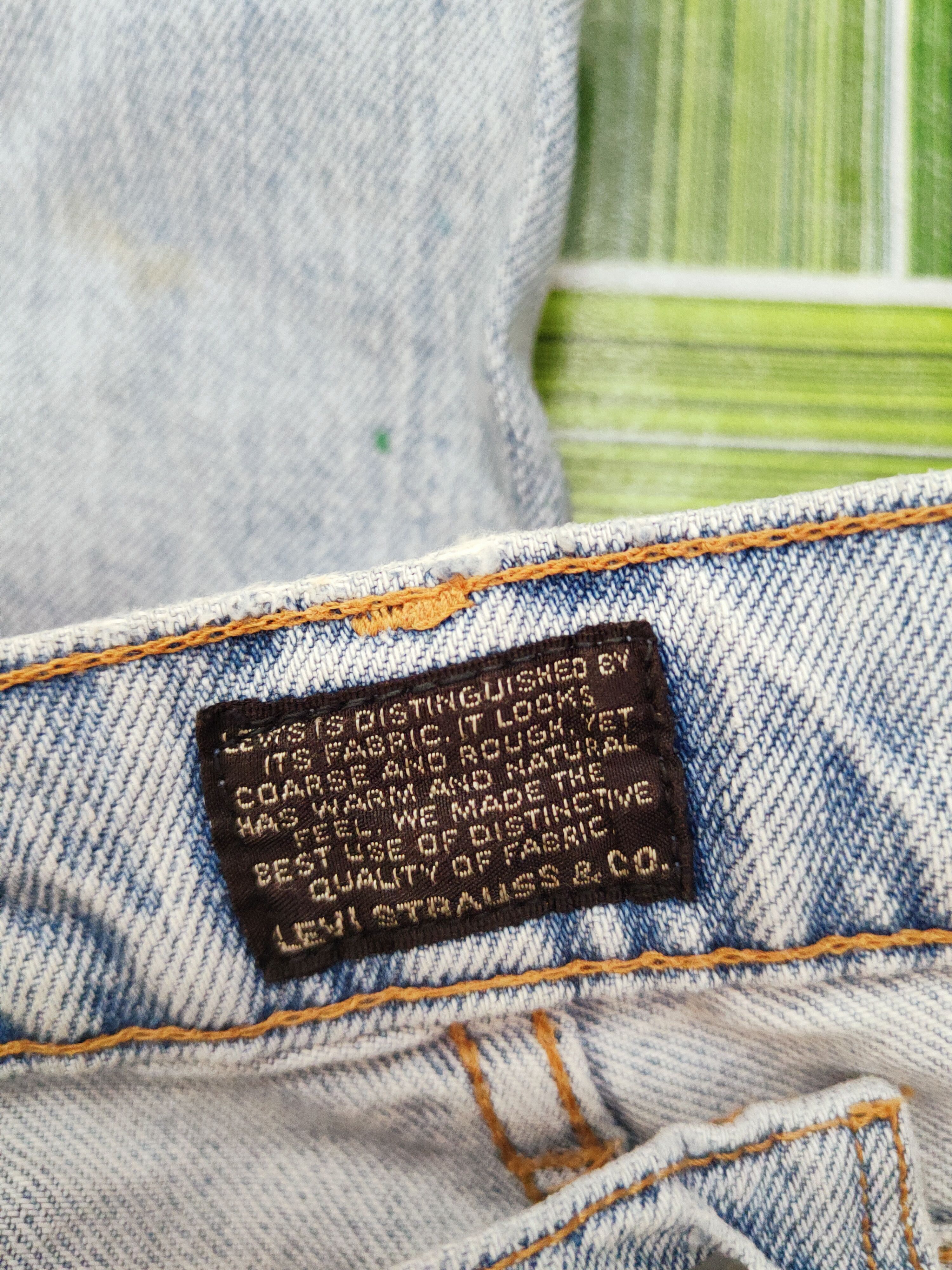 Levi's Levi's painter vintage Blue Distressed Ripped Jeans #W539 Size US 33 - 17 Thumbnail