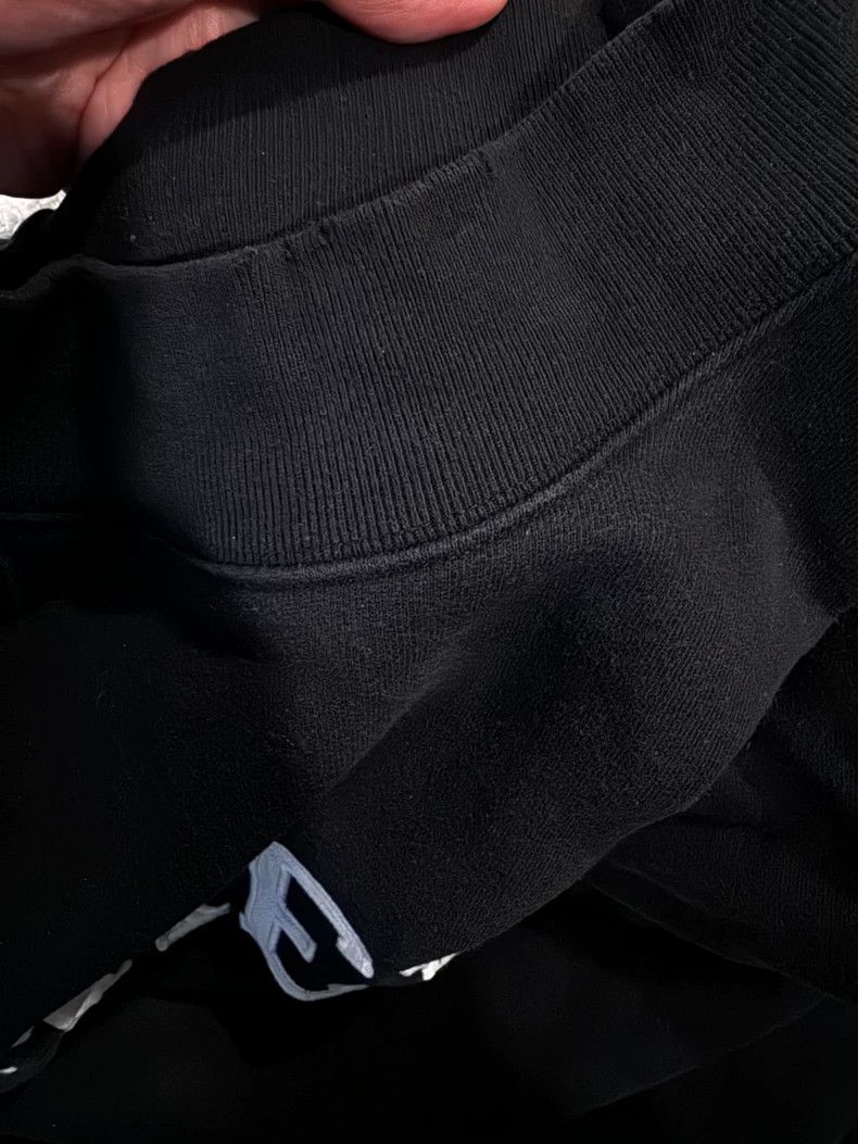 Balenciaga Balenciaga Make an old embroidered sweatshirt Size US S / EU 44-46 / 1 - 4 Thumbnail
