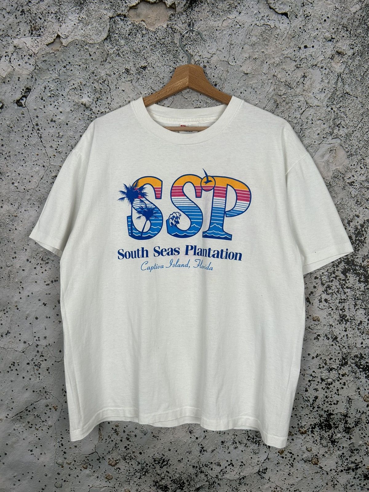 Vintage Vintage South Seas Plantation Graphic Tee 90s Single Stitch Size US L / EU 52-54 / 3 - 1 Thumbnail