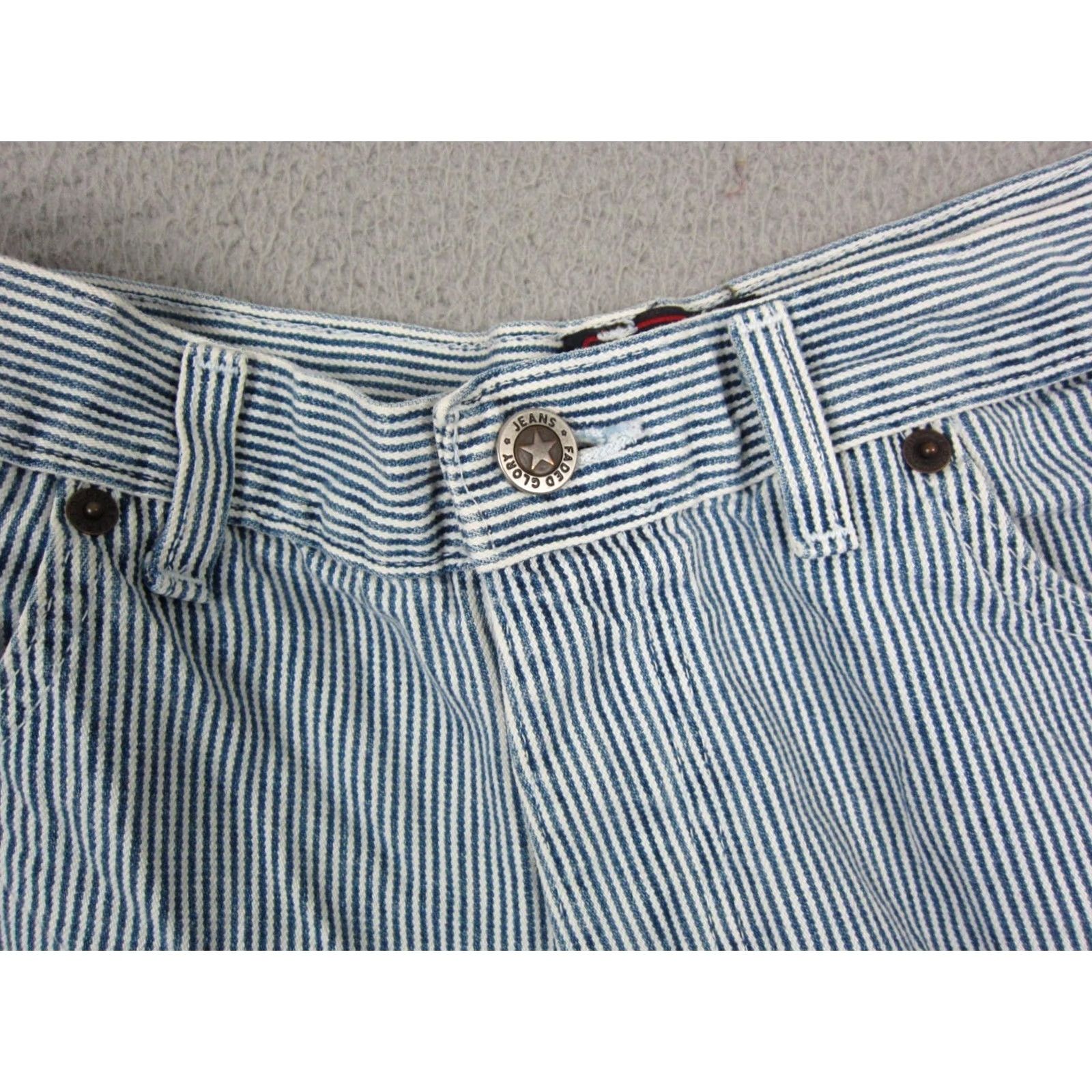Faded Glory VINTAGE Faded Glory Shorts Teen 12 Blue Pinstriped Bermuda Made in USA 90s Size 34" / US 12 / IT 48 - 6 Thumbnail