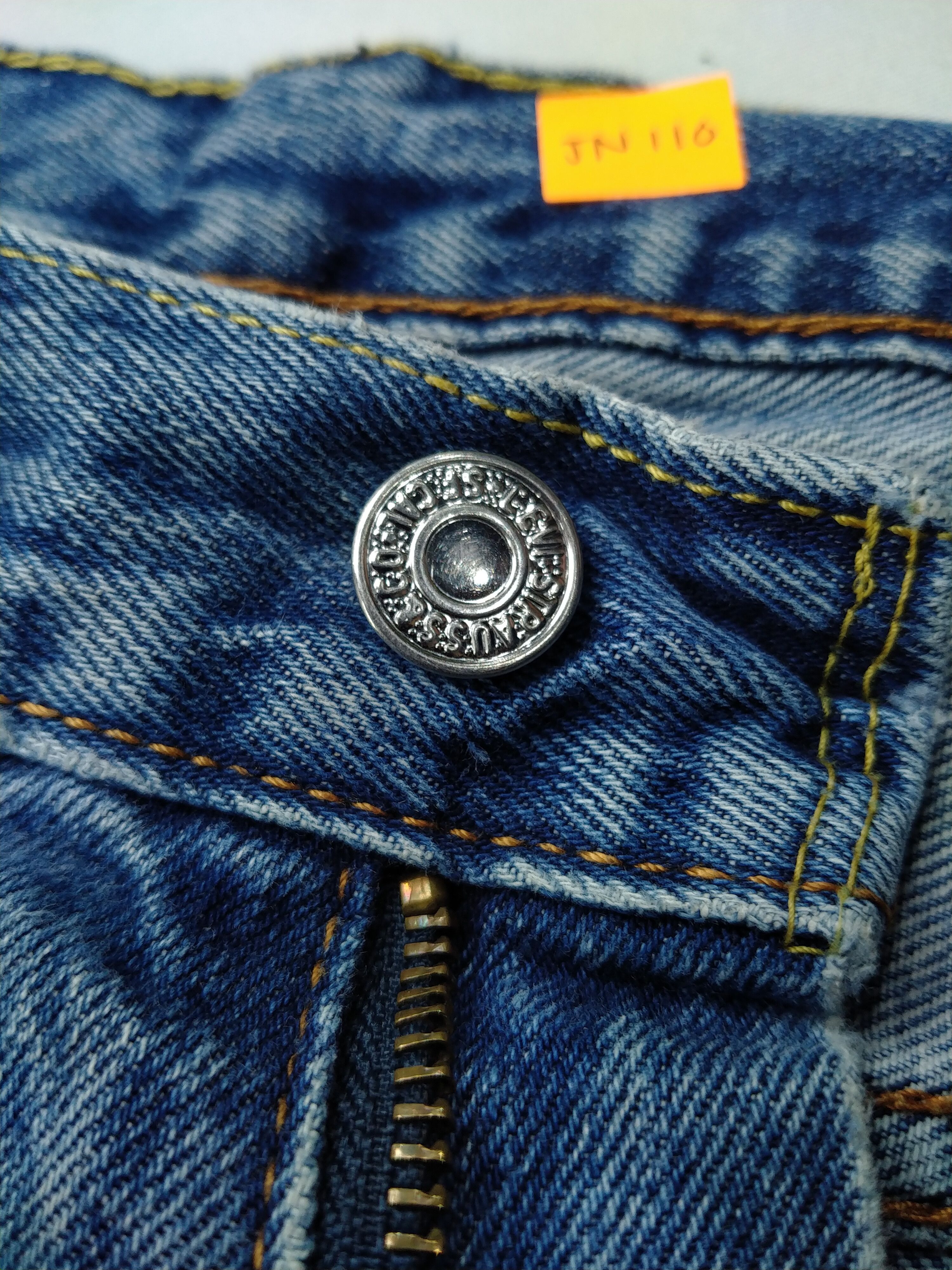 Levi's Vintage Levi's 560 Distressed Denim 38x30 -JN110 Size US 38 / EU 54 - 6 Thumbnail