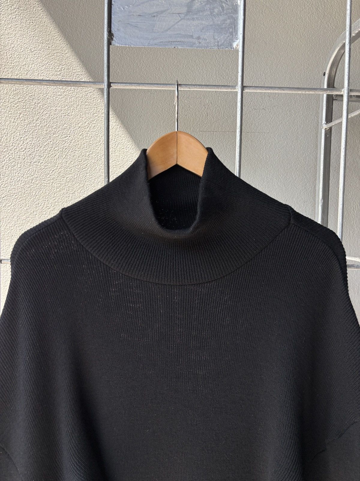 Yohji Yamamoto Yohji Yamamoto 1998 A/W Bishop Sleeves Black Sweater. Size ONE SIZE - 12 Thumbnail