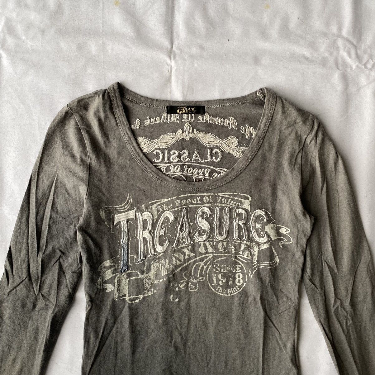 Beauty Beast × If Six Was Nine × Le Grande Bleu (L.G.B.) Japanese Treasure Motorcycle Rally by Glitz Long Sleeve Size US M / EU 48-50 / 2 - 3 Thumbnail