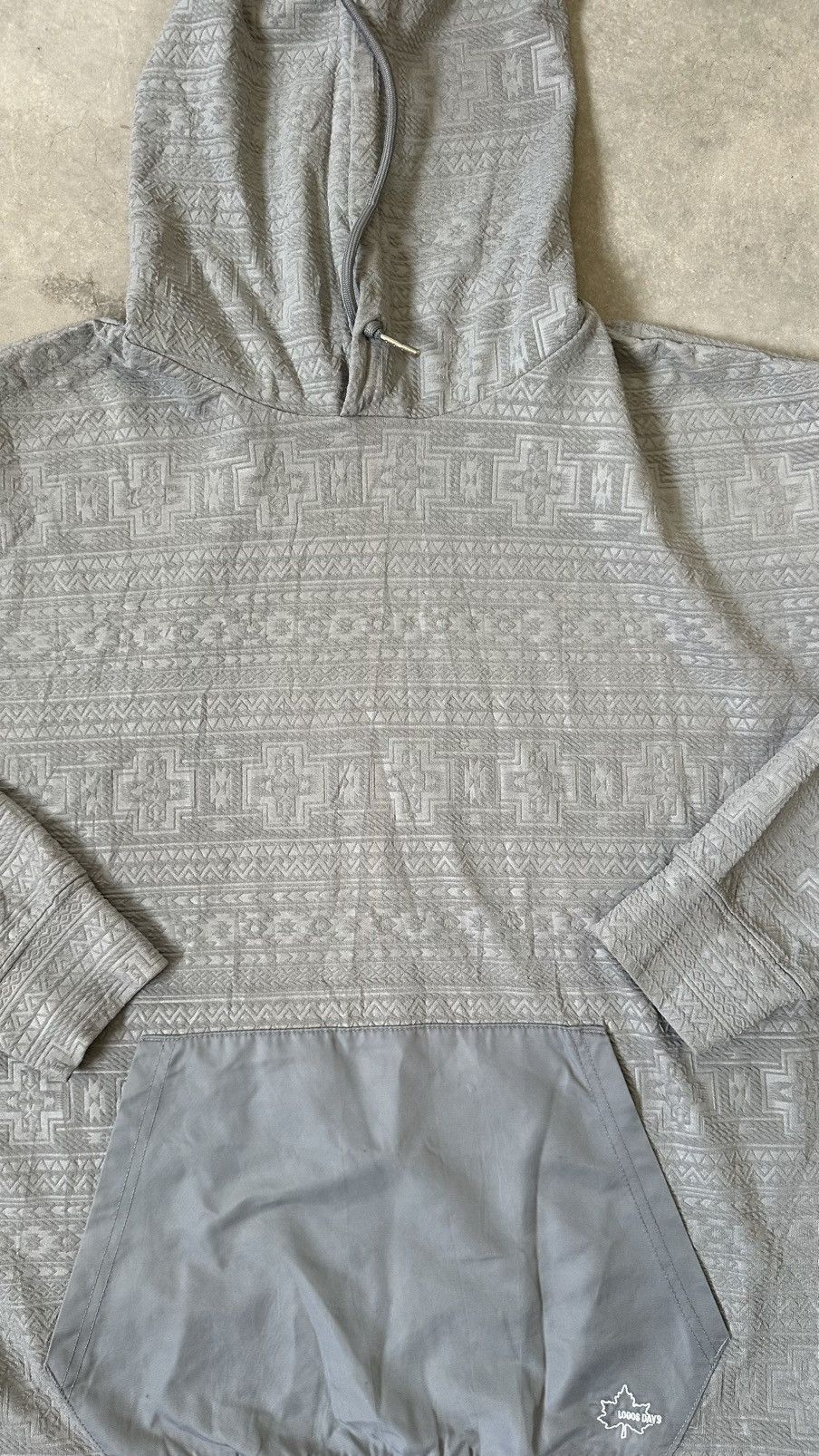 Vintage VINTAGE LOGOSDAYS PATTERN HOODIE Size US L / EU 52-54 / 3 - 2 Thumbnail