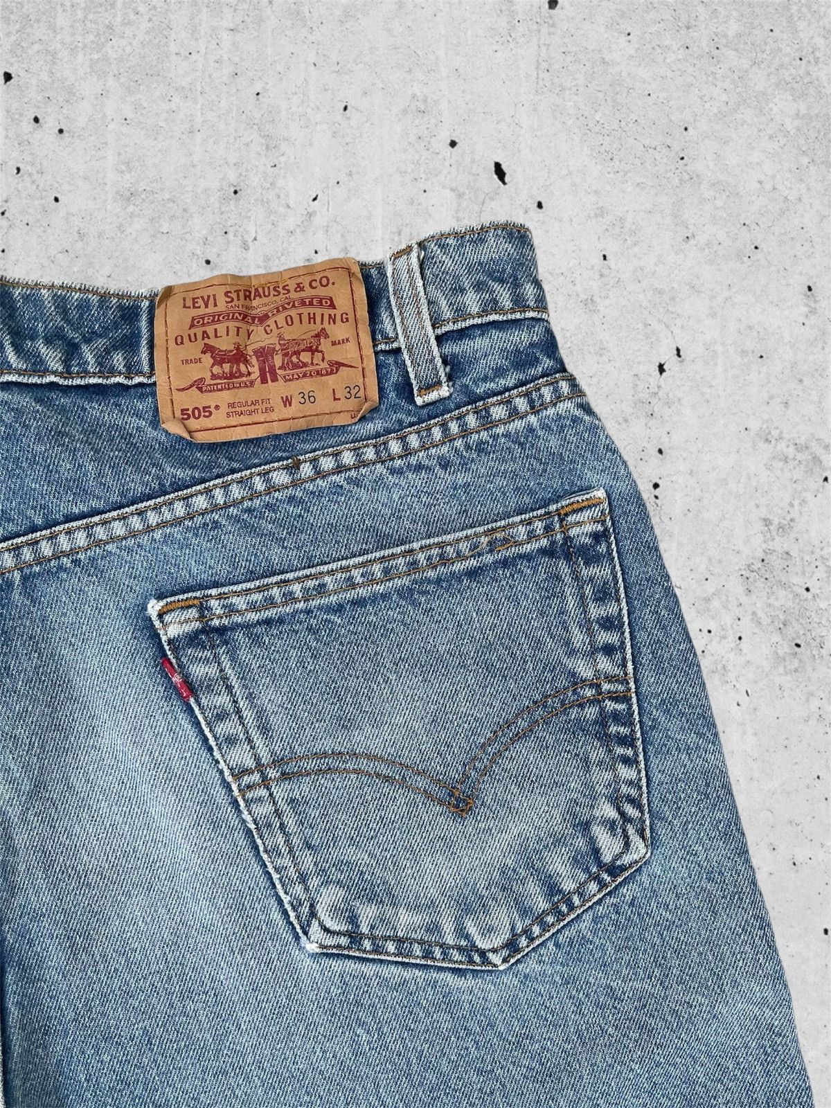 Jean × Levi's 🔥 Levi's 505 Distressed Denim Vintage W35 🔥 Size US 35 - 13 Thumbnail