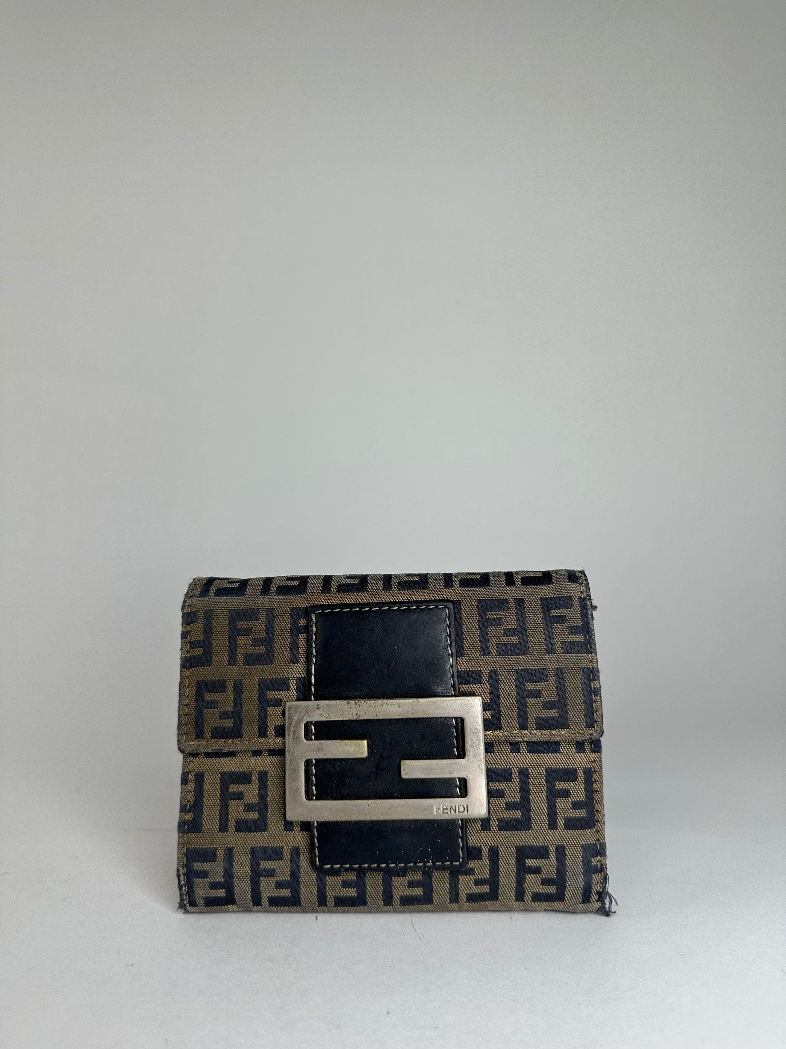 Fendi Vintage Fabric Wallet Brown Size ONE SIZE - 1 Thumbnail