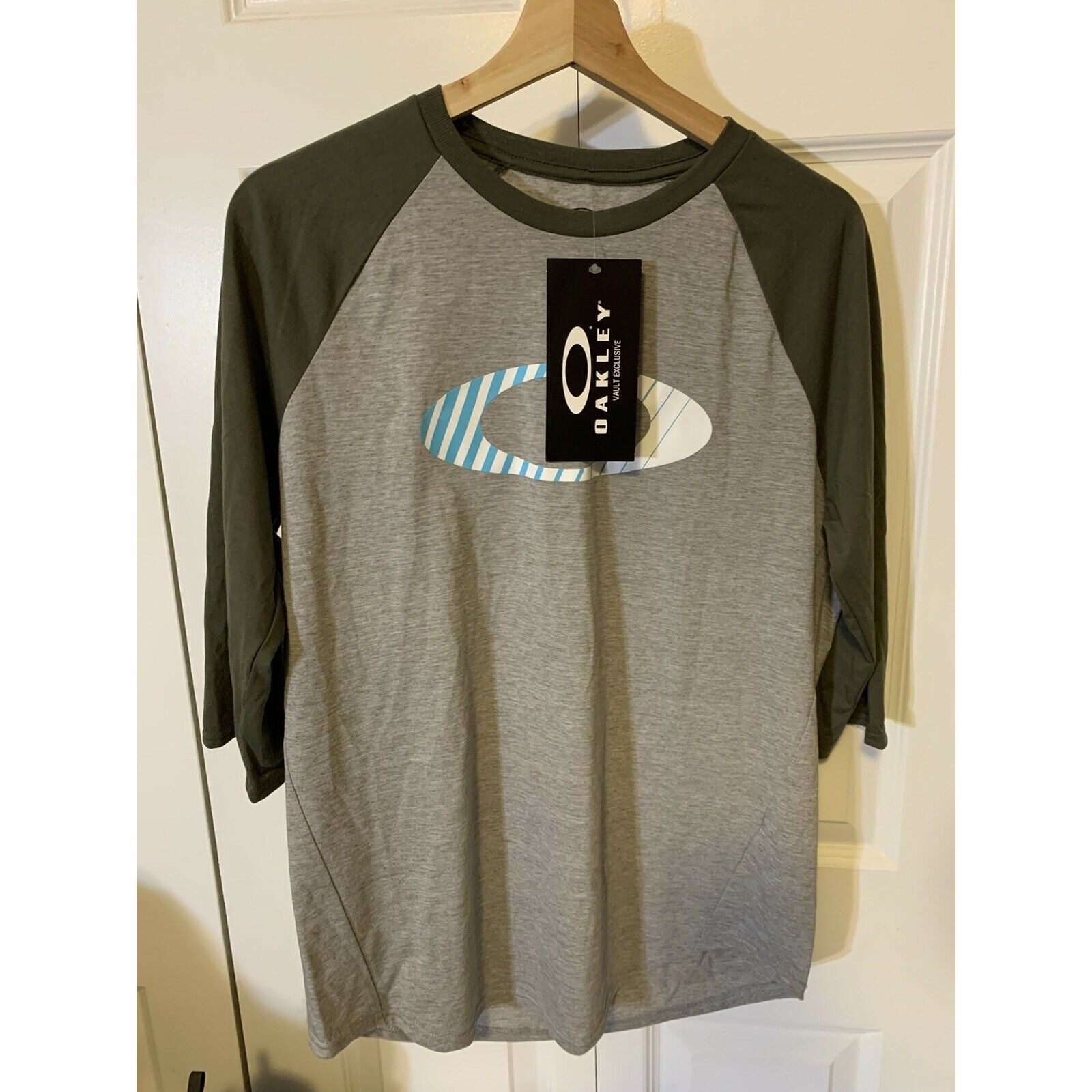 Oakley Oakley Vault Exclusive Men’s Sz S Hydronic 3/4 Sleeve Gray G Size US S / EU 44-46 / 1 - 1 Thumbnail