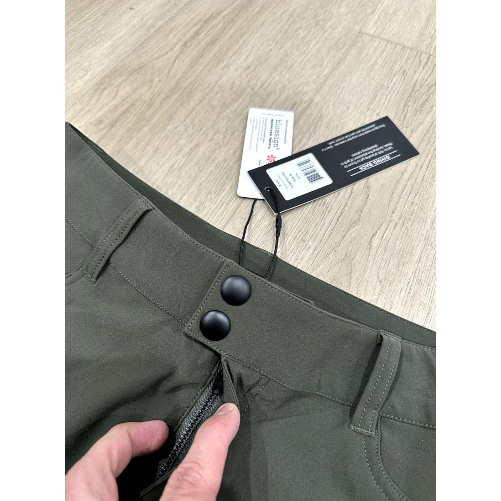 Olive NWT Alp-n-Rock Naomi Straight Leg Pants Olive Size Medium Olive Green Nylon Spandex Dress Pants Front Flat Front Comfort Stretch Womens Pants Size 32" / US 10 / IT 46 - 5 Thumbnail