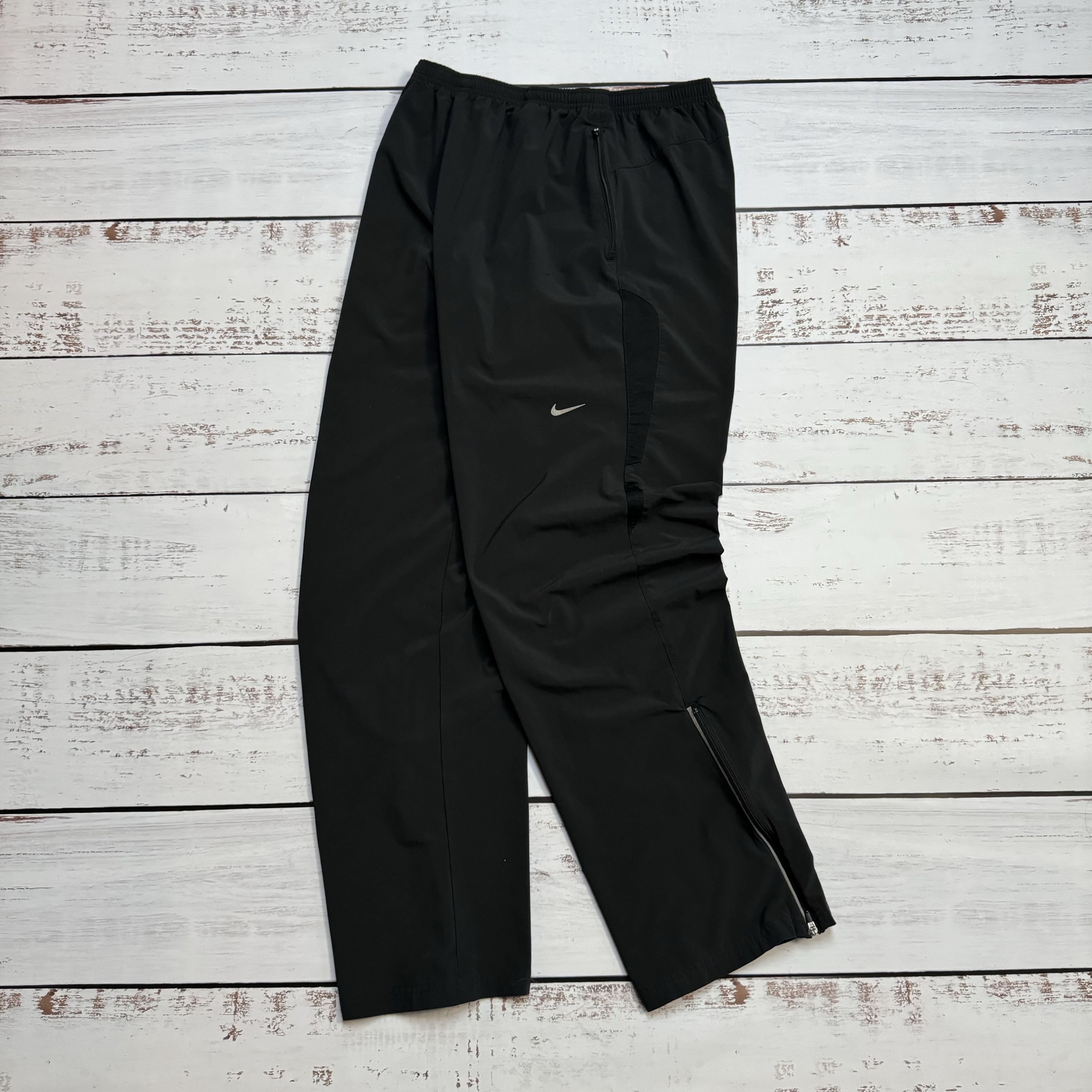 Nike × Vintage NIKE NYLON VINTAGE REFLECTIVE SWOOSH DRILL PANTS Y2K Size US 32 / EU 48 - 1 Thumbnail