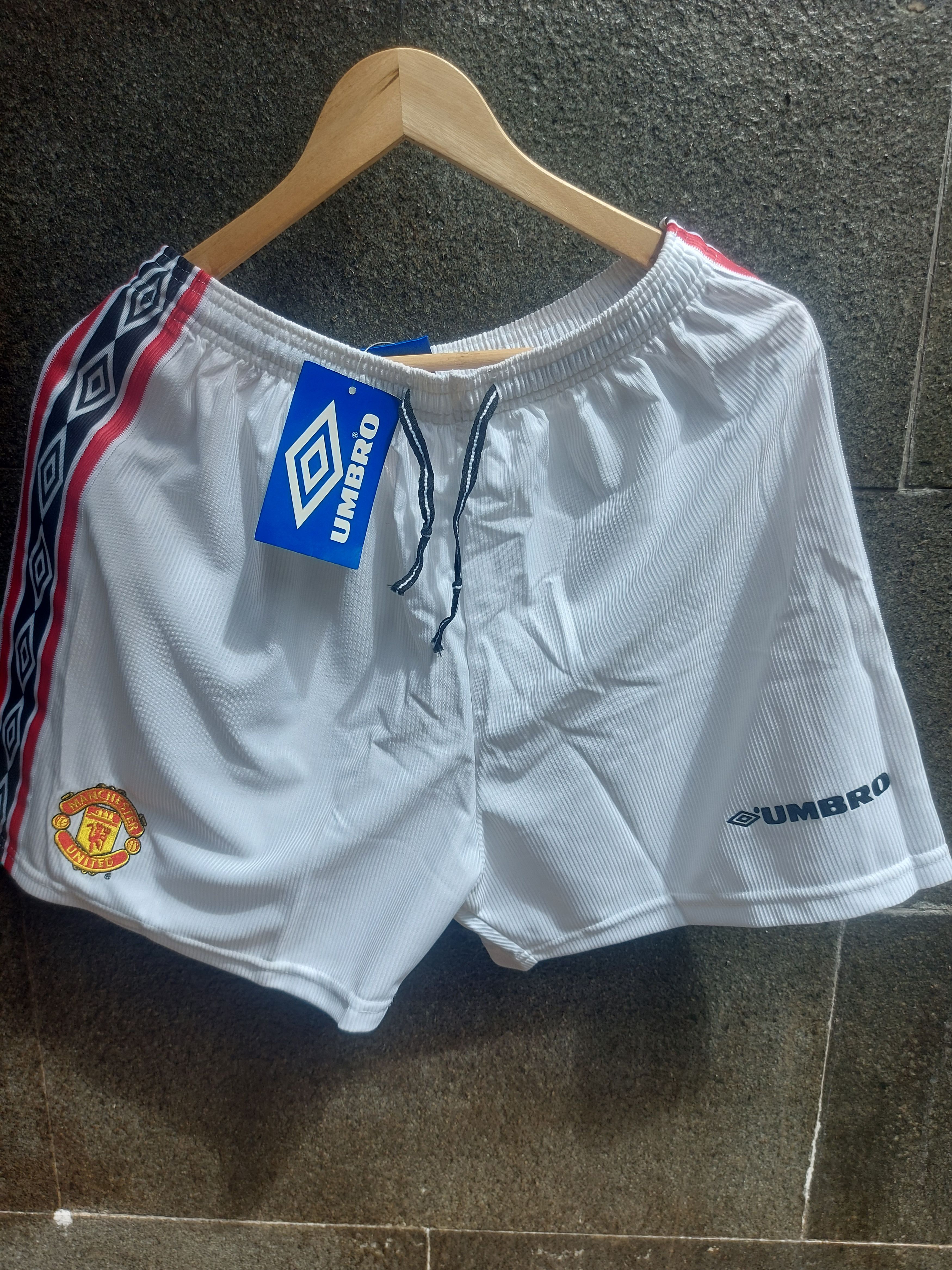 image of Umbro X Vintage Manchester United Short 1999 in White, Men's (Size 35)