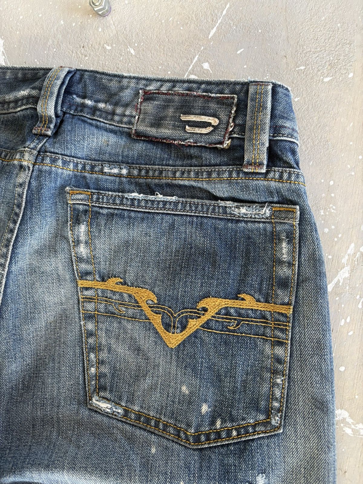 Diesel Vintage Distressed Diesel Acid Wash Denim Jeans Pants Size US 30 / EU 46 - 15 Thumbnail