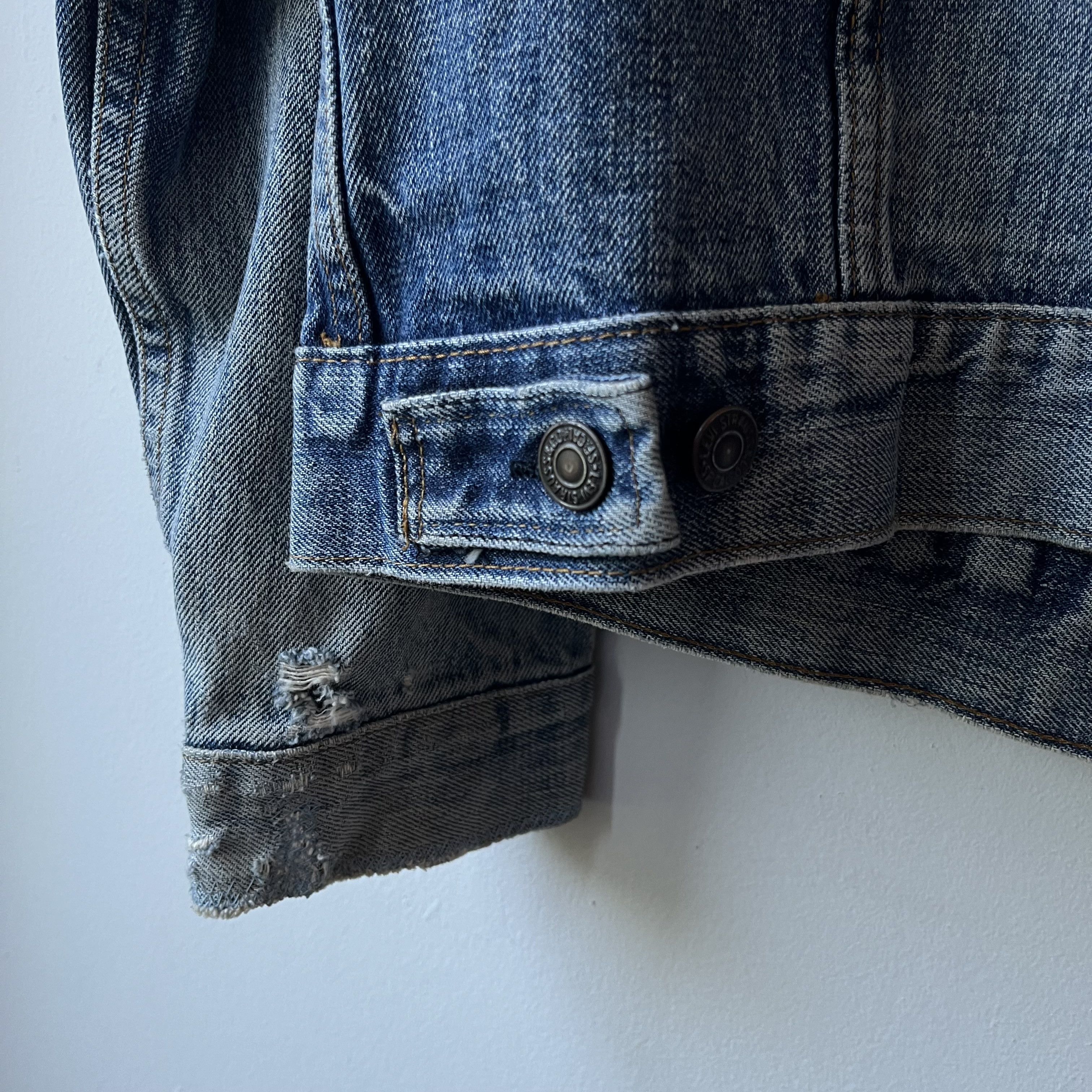 Levi's × Levi's Vintage Clothing Repaired Vintage Levi’s Denim Jacket Thrashed Size US M / EU 48-50 / 2 - 9 Thumbnail