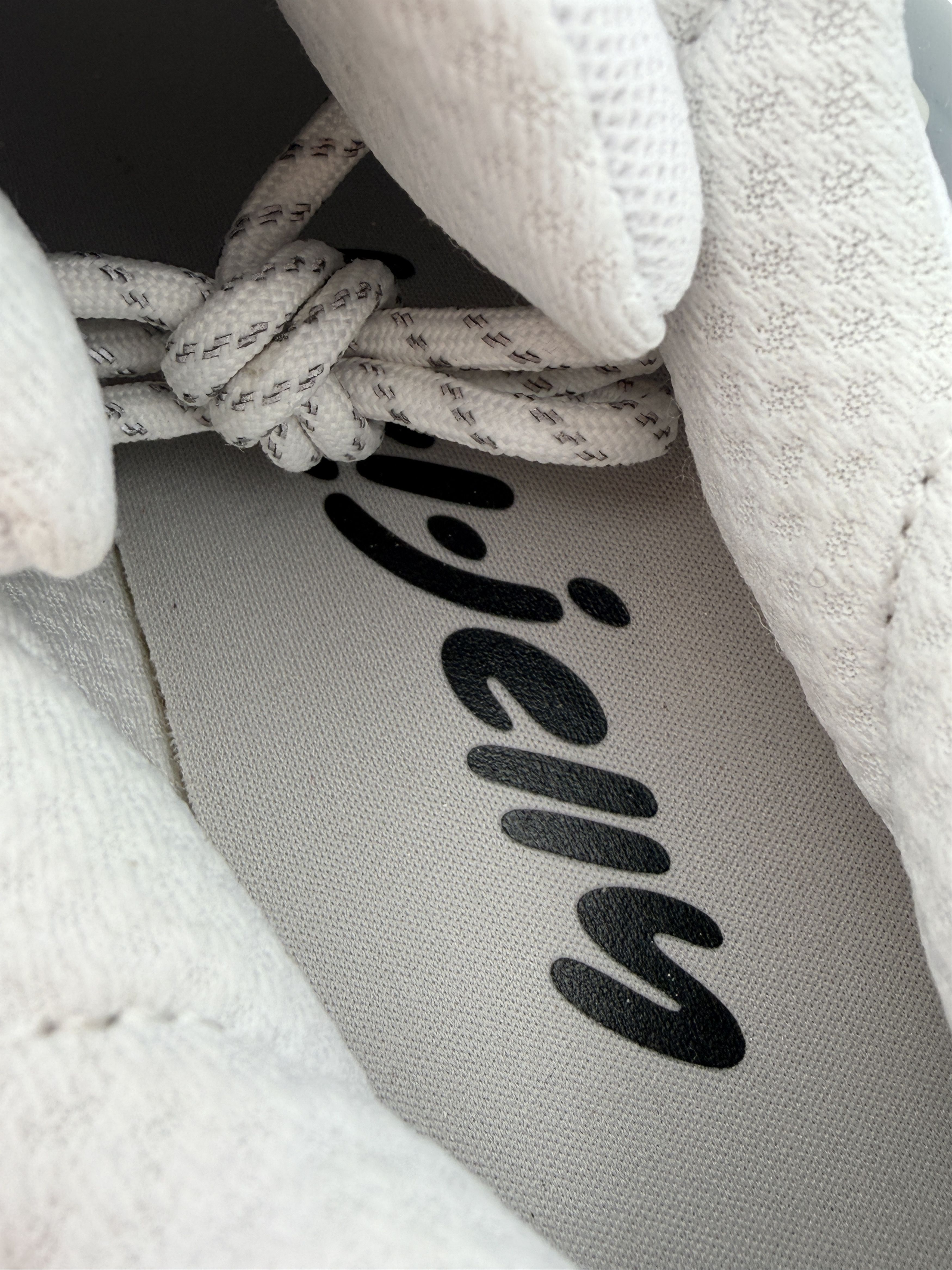 Adidas × Pharrell Pharrell adidas Adistar Jellyfish Solid Grey Black Sample Size US 6 / EU 39 - 8 Thumbnail