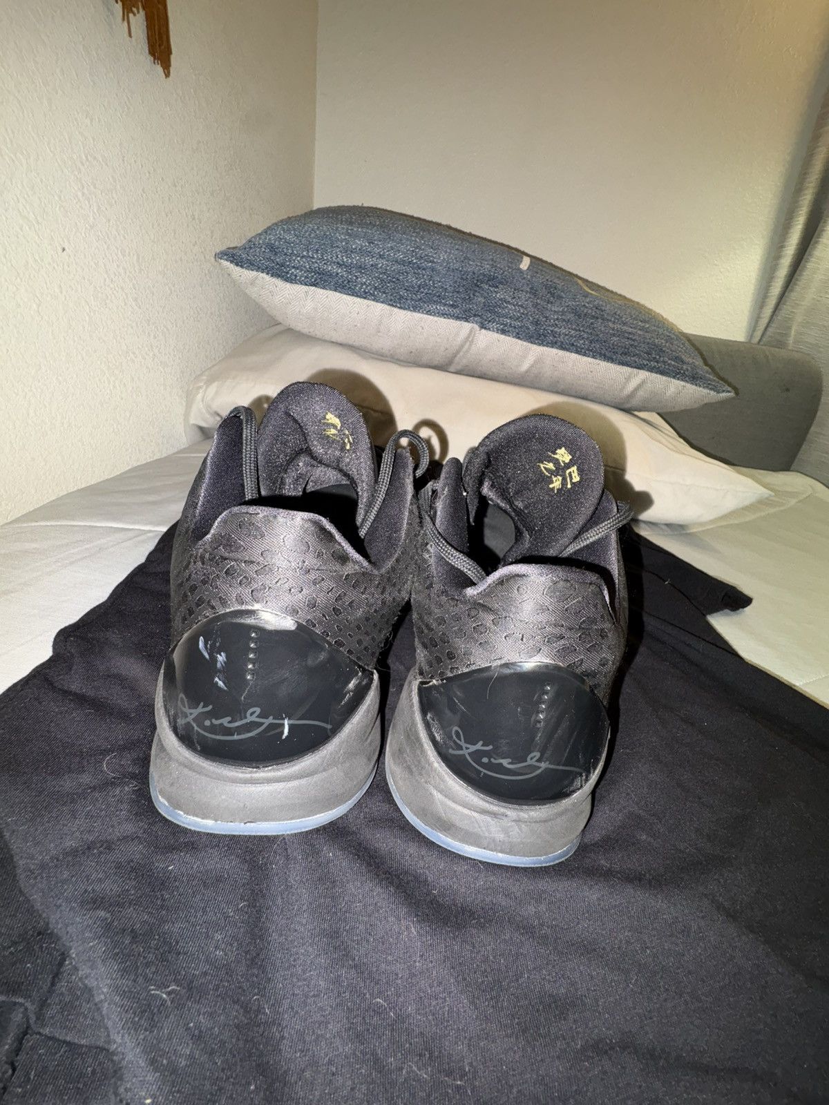Nike Kobe 5 Eggplants with box and tote bag Size US 10.5 / EU 43-44 - 3 Thumbnail
