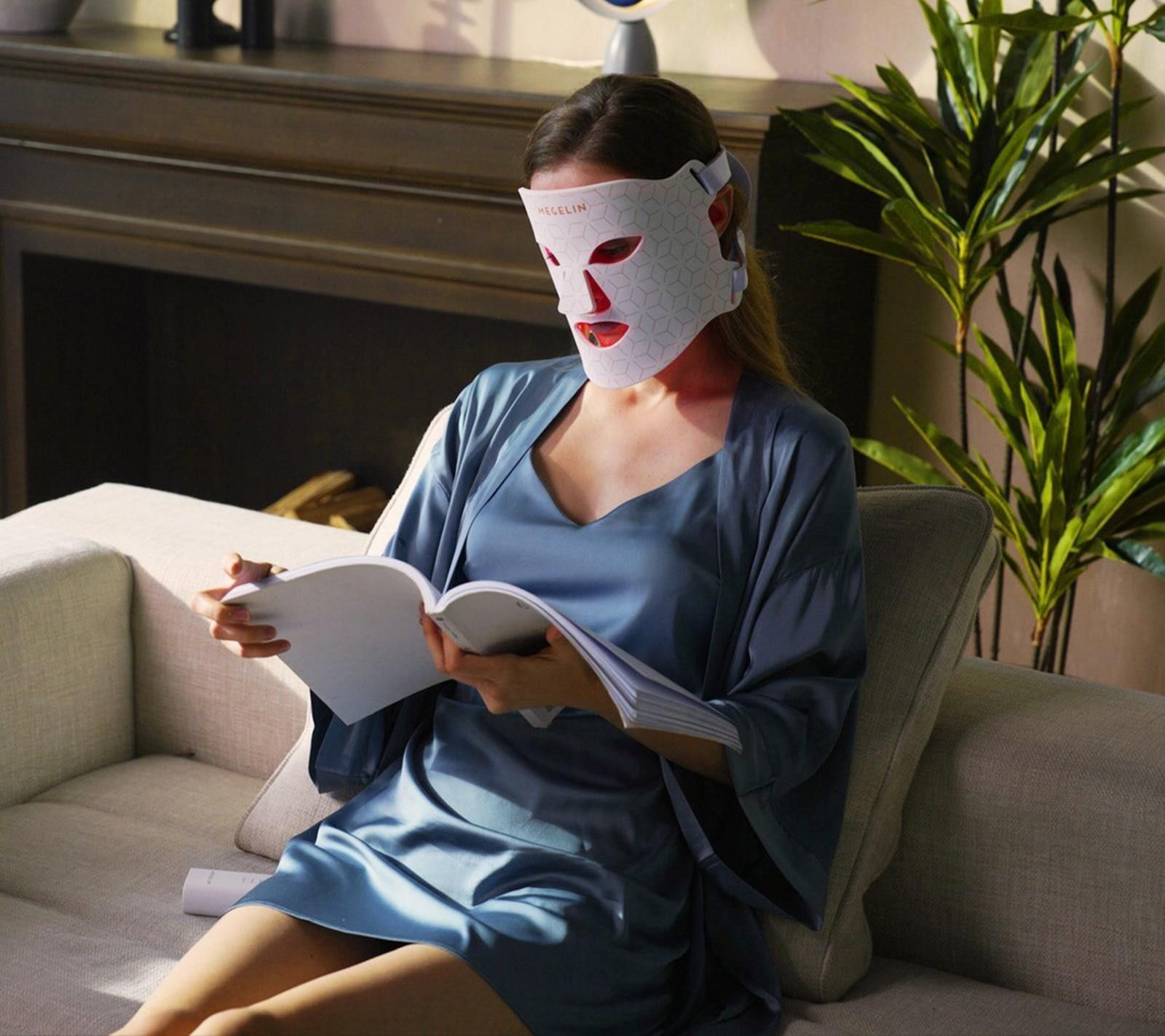 Other Megelin LED Light Therapy Face Mask - 7 Colors LED Lights Size ONE SIZE - 4 Thumbnail